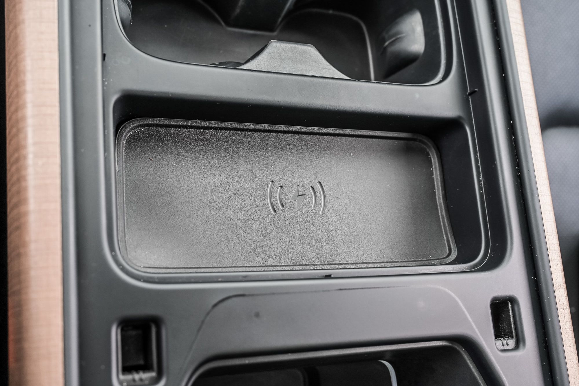 2023 Land Rover Defender in Saint-Bruno-de-Montarville, Quebec