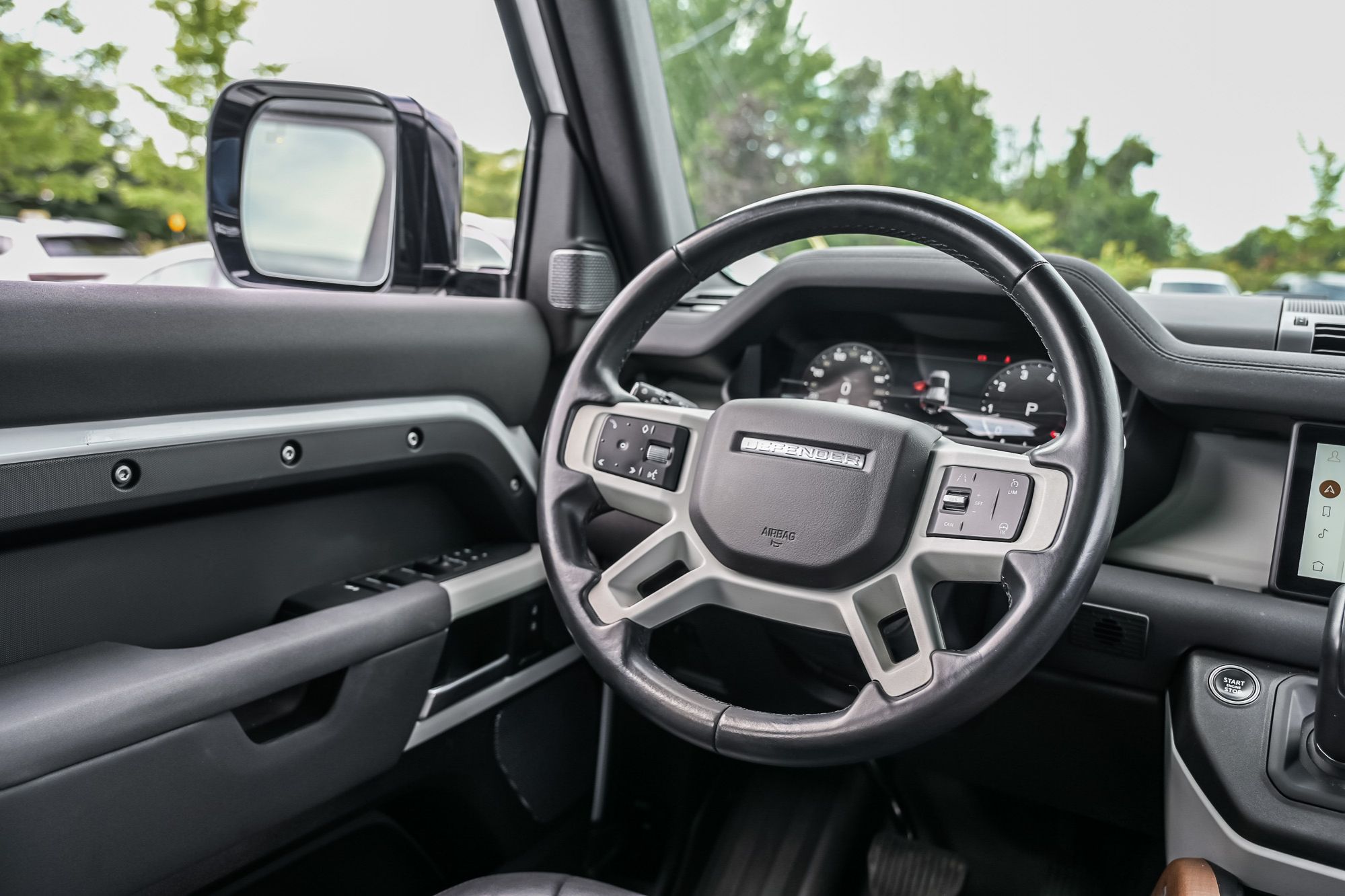 2023 Land Rover Defender in Saint-Bruno-de-Montarville, Quebec
