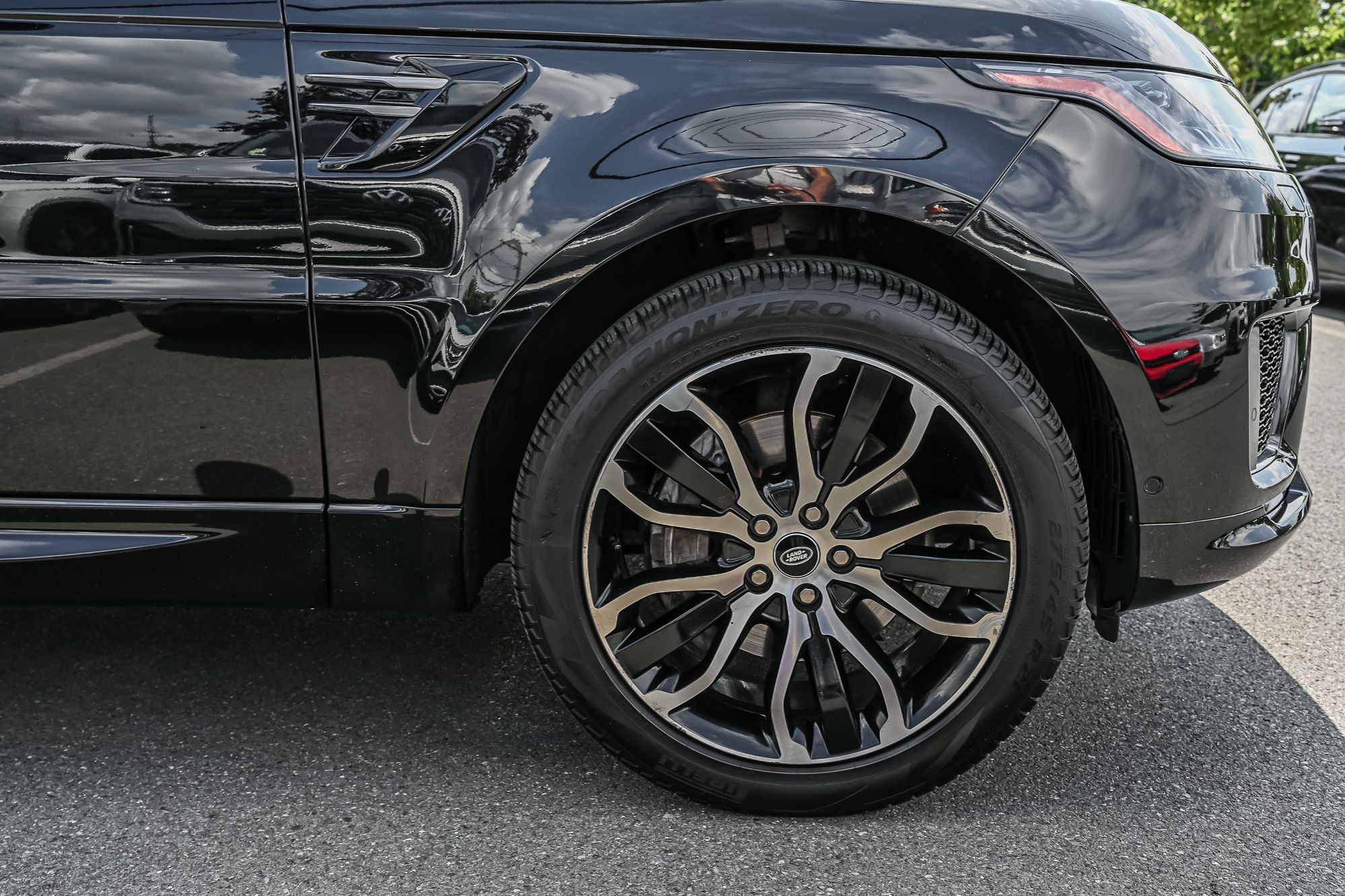 Photo Land Rover Range Rover Sport HSE Silver | Toit pano | App Connect | Mags | Cuir 2022 #8