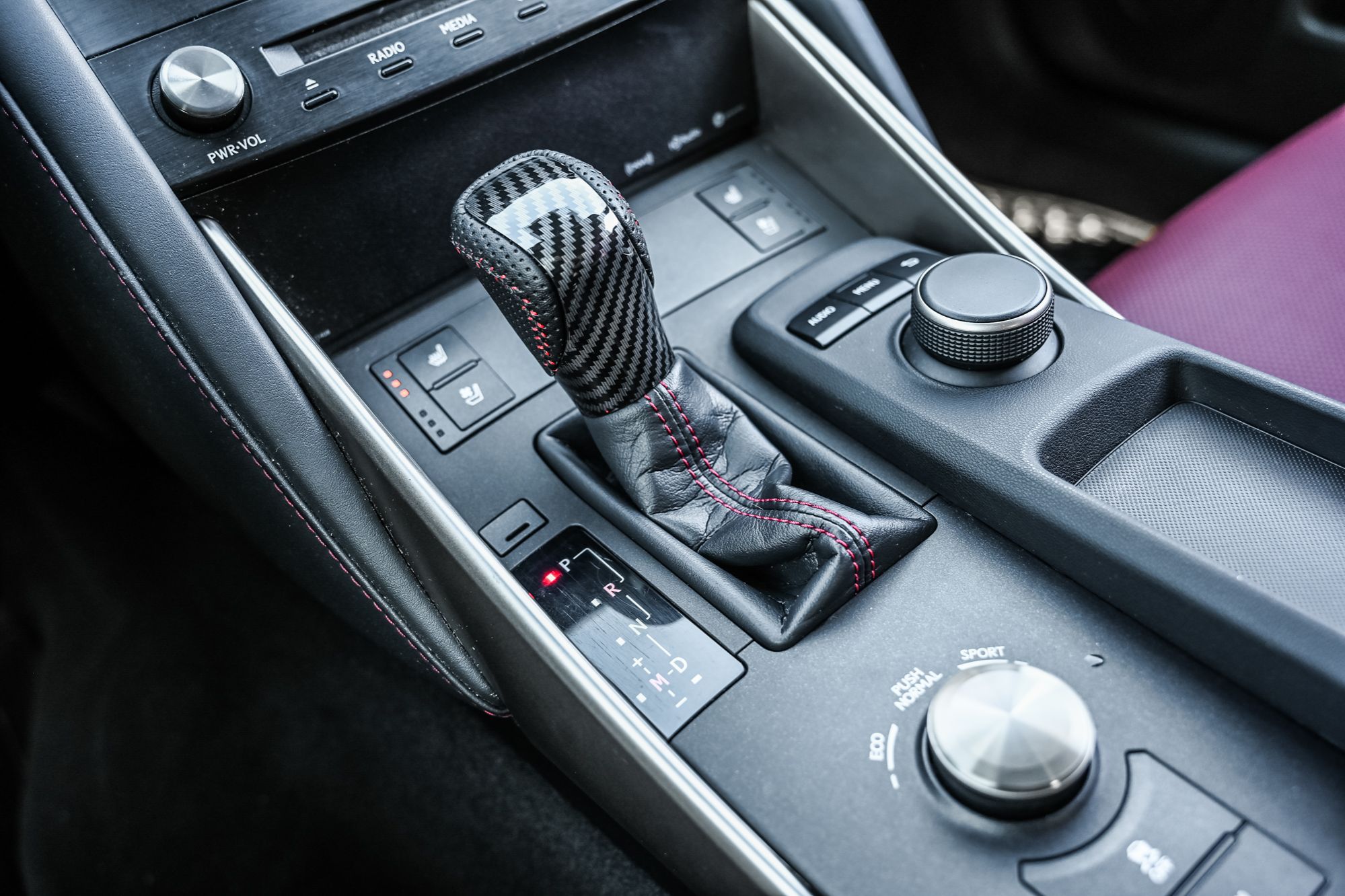 Lexus IS 300  2018 à Saint-Bruno-de-Montarville, Québec