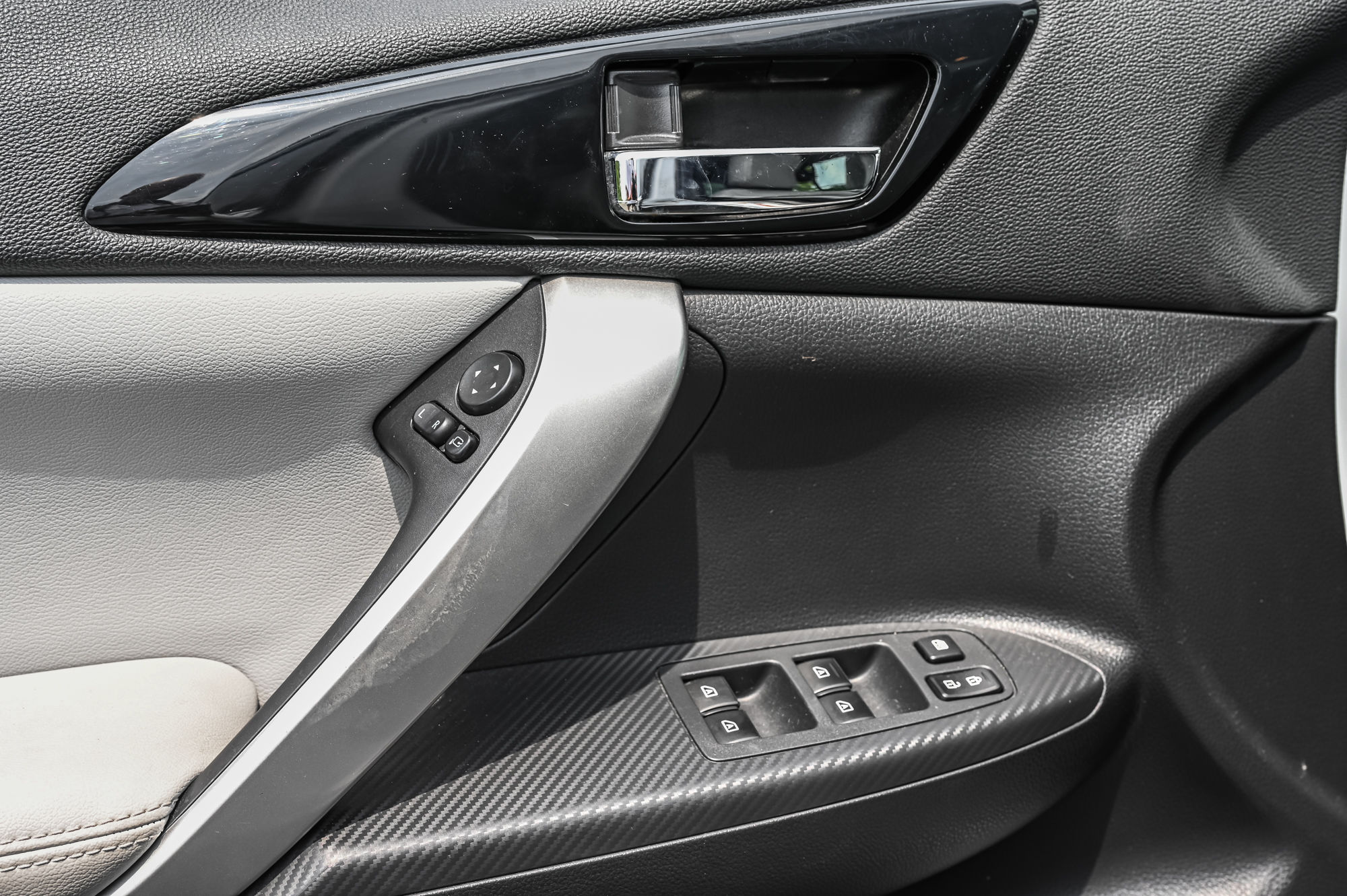 Mitsubishi ECLIPSE CROSS  2022 à Saint-Bruno-de-Montarville, Québec