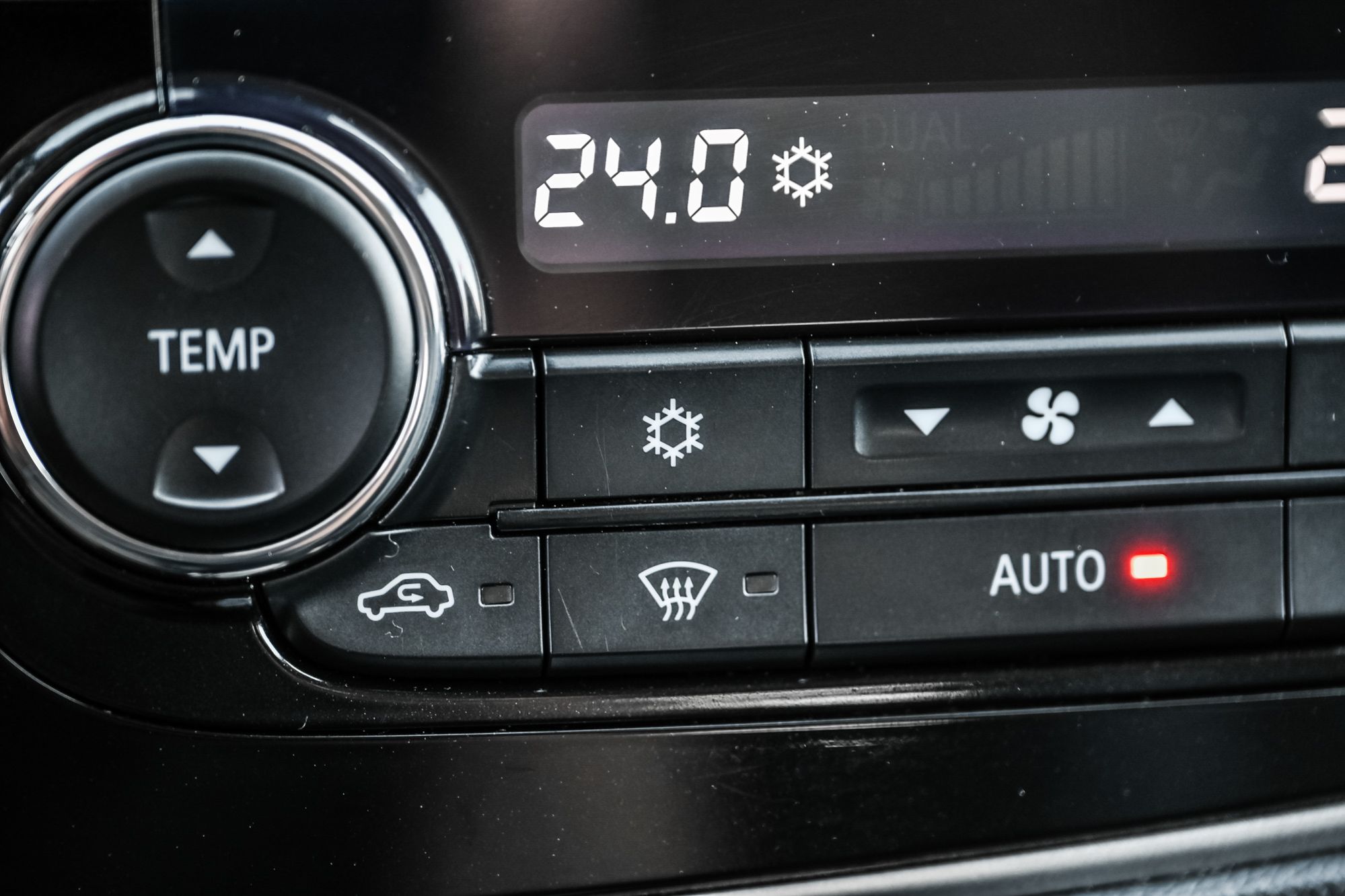 Mitsubishi OUTLANDER PHEV  2018