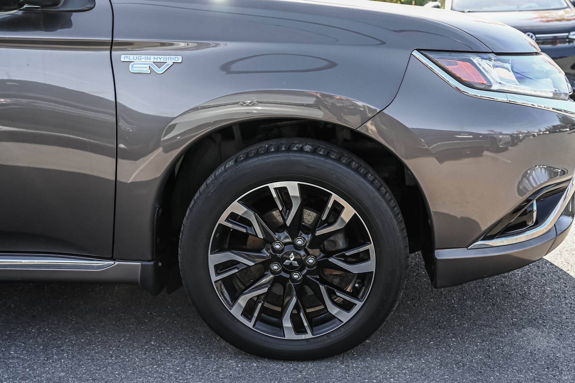 Mitsubishi OUTLANDER PHEV  2018