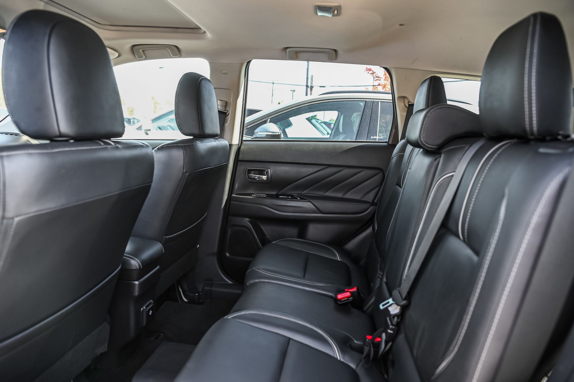 Mitsubishi OUTLANDER PHEV  2018