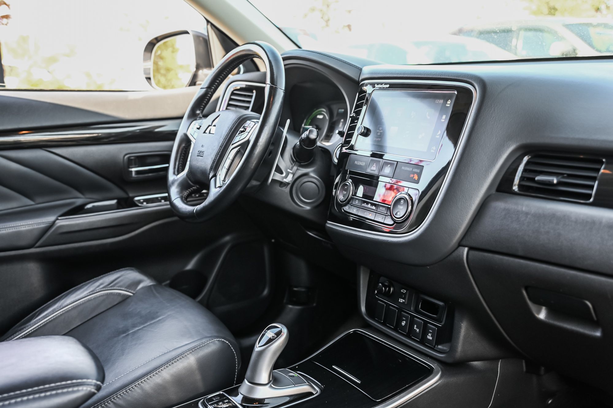 Mitsubishi OUTLANDER PHEV  2018