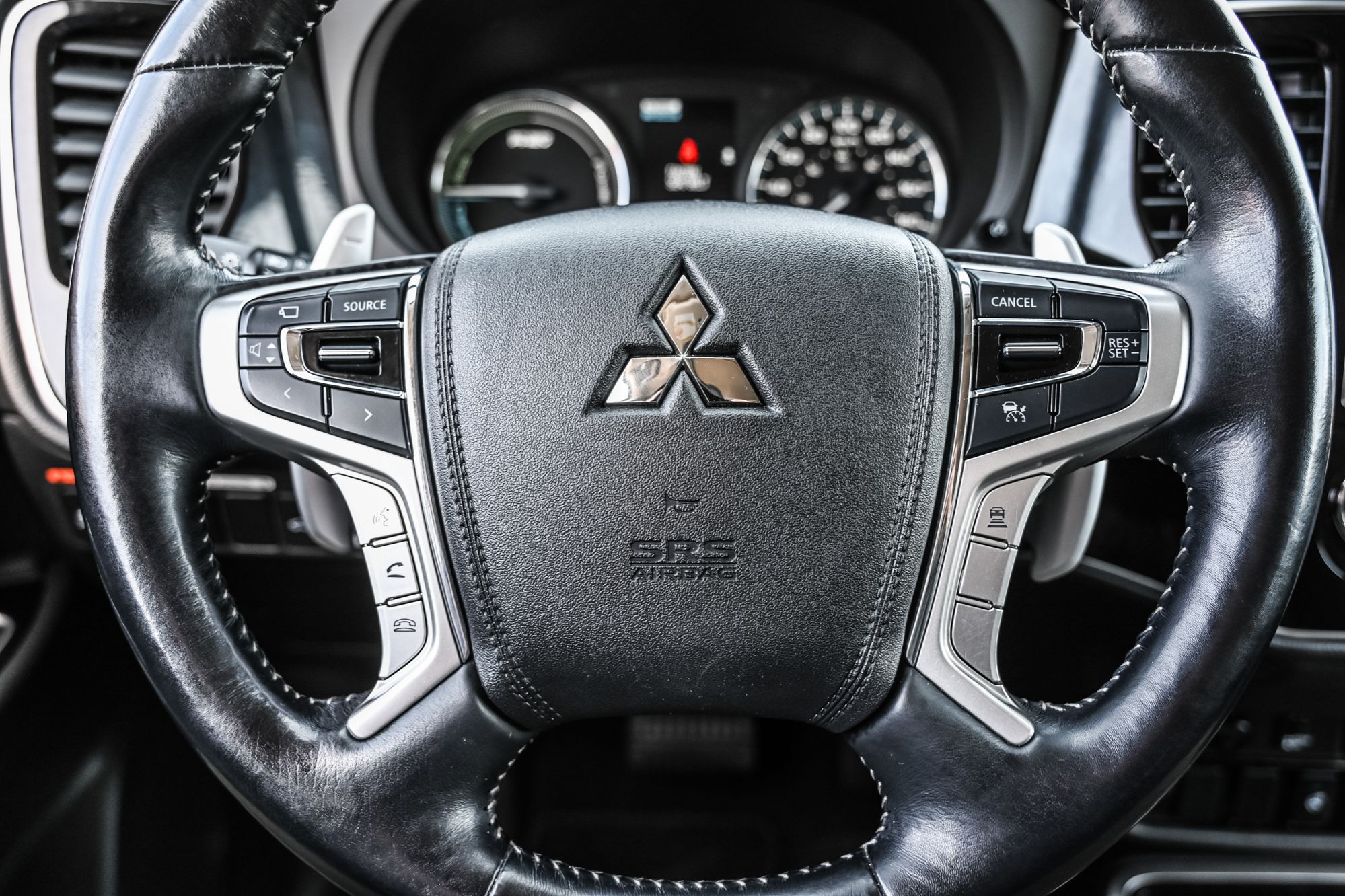 Mitsubishi OUTLANDER PHEV  2018