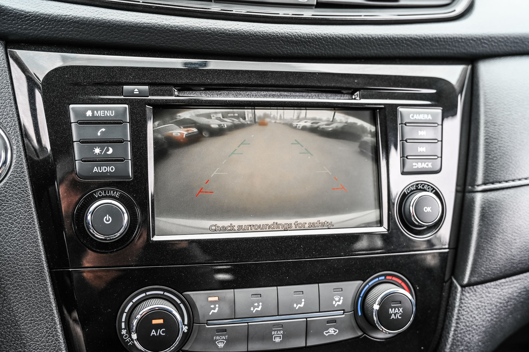 2018 Nissan Rogue in Saint-Bruno-de-Montarville, Quebec