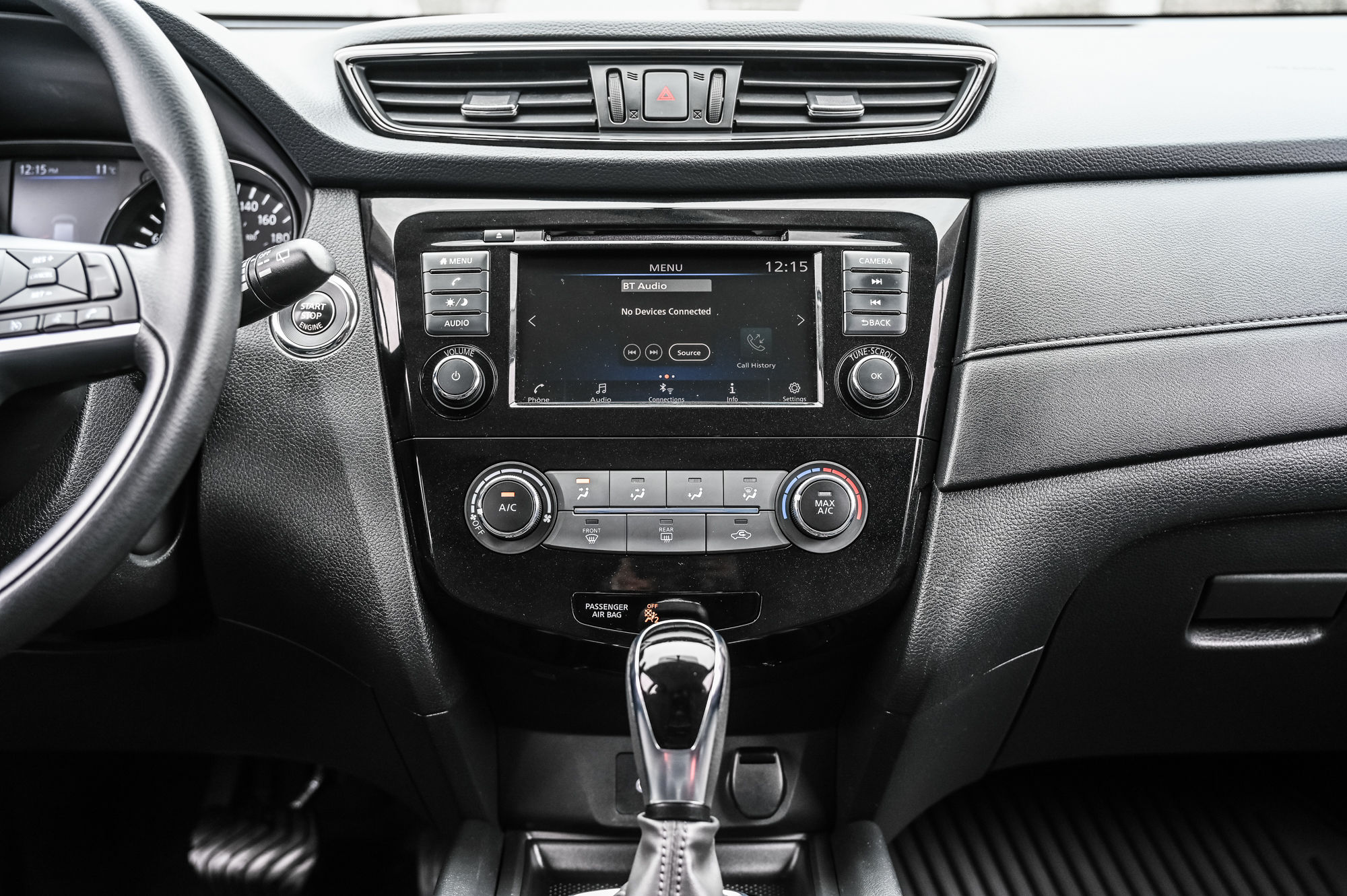 2018 Nissan Rogue in Saint-Bruno-de-Montarville, Quebec