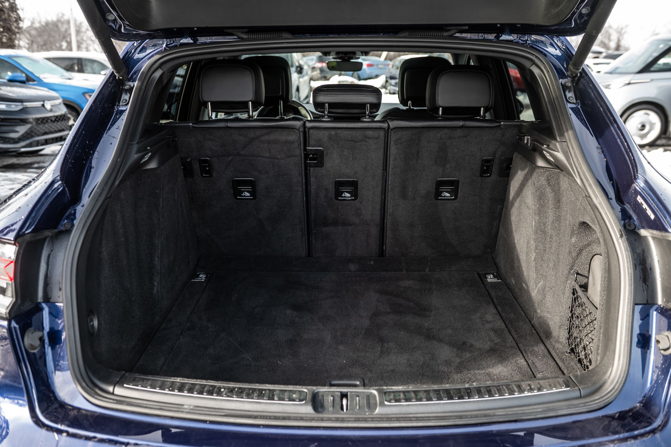 2022 Porsche Macan in Saint-Bruno-de-Montarville, Quebec