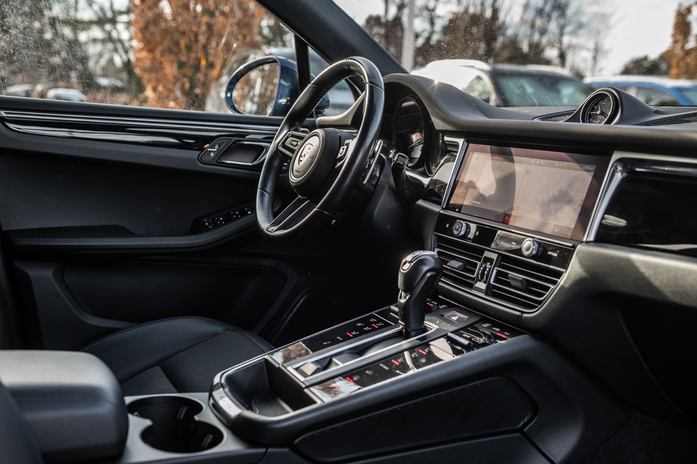 2022 Porsche Macan in Saint-Bruno-de-Montarville, Quebec
