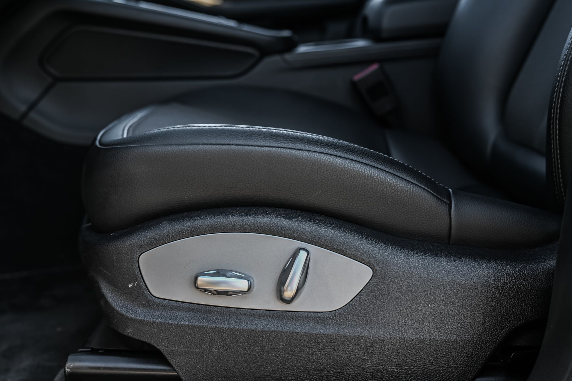 Porsche Macan  2022 à Saint-Bruno-de-Montarville, Québec