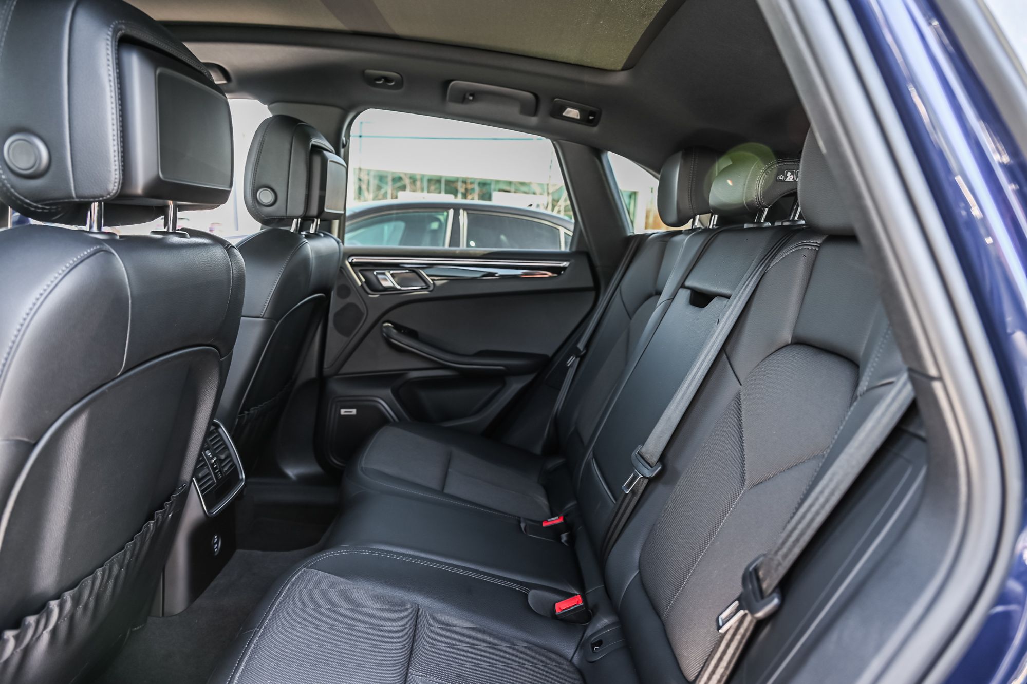 Porsche Macan  2022 à Saint-Bruno-de-Montarville, Québec