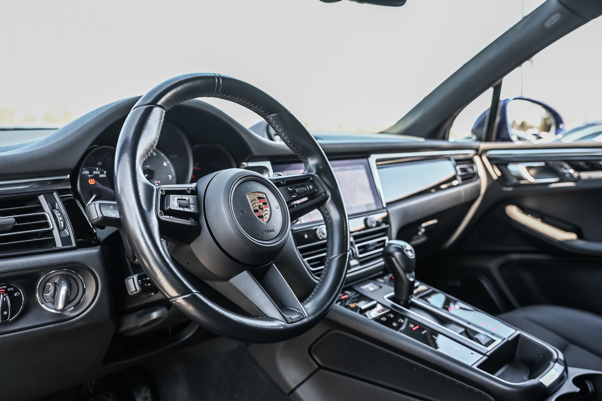 Porsche Macan  2022 à Saint-Bruno-de-Montarville, Québec