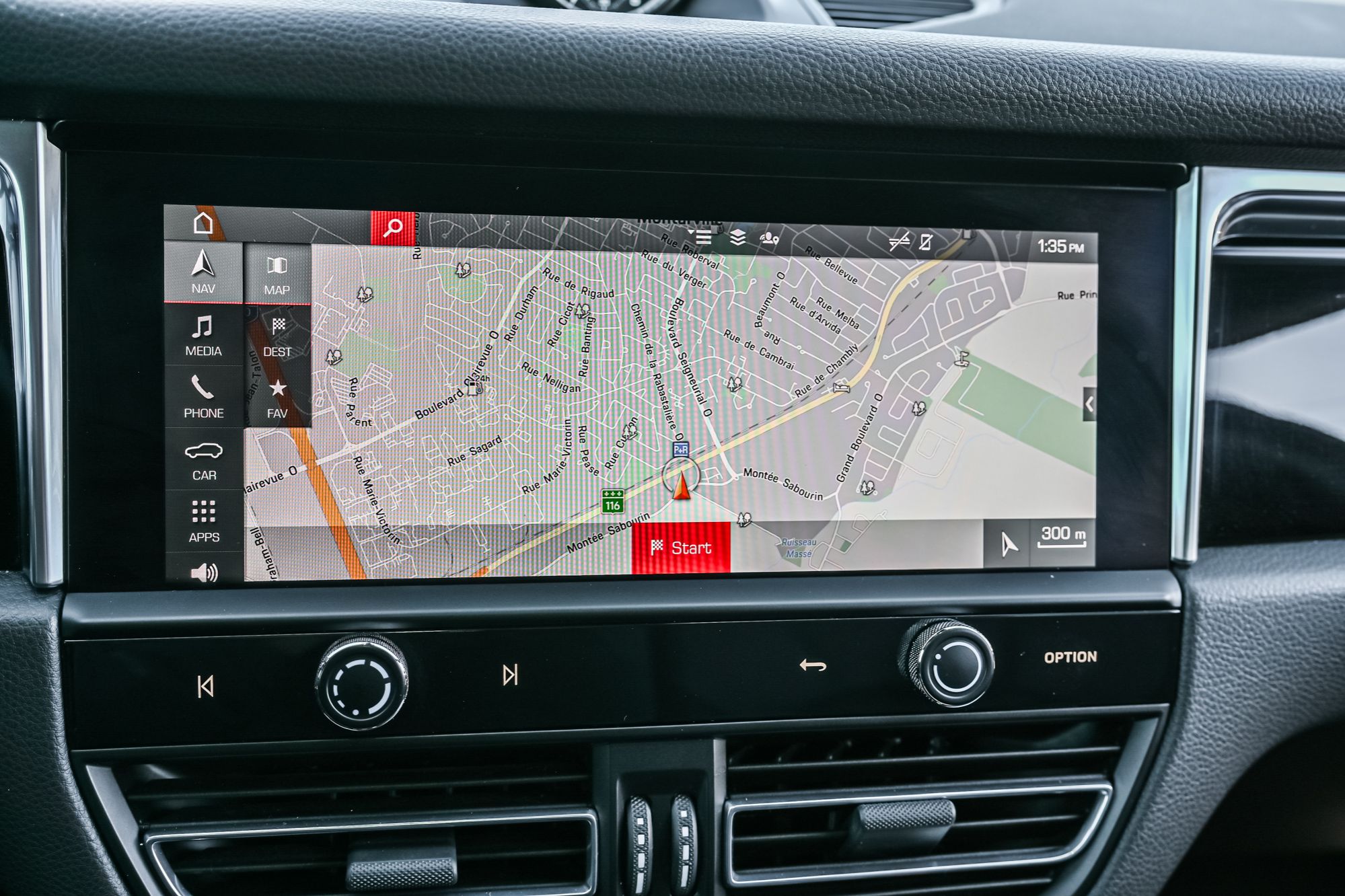 Porsche Macan  2022 à Saint-Bruno-de-Montarville, Québec