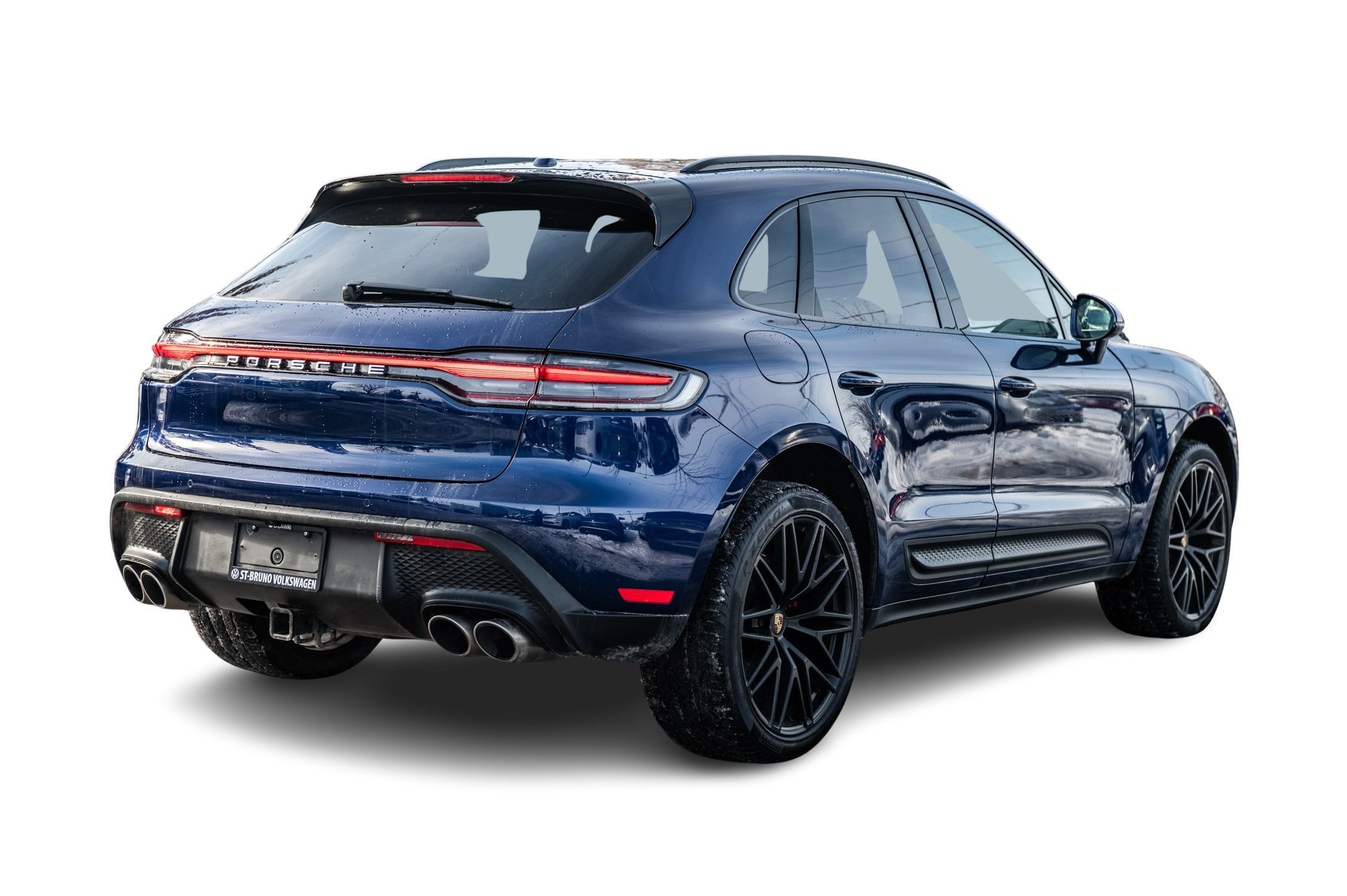 2022 Porsche Macan in Saint-Bruno-de-Montarville, Quebec