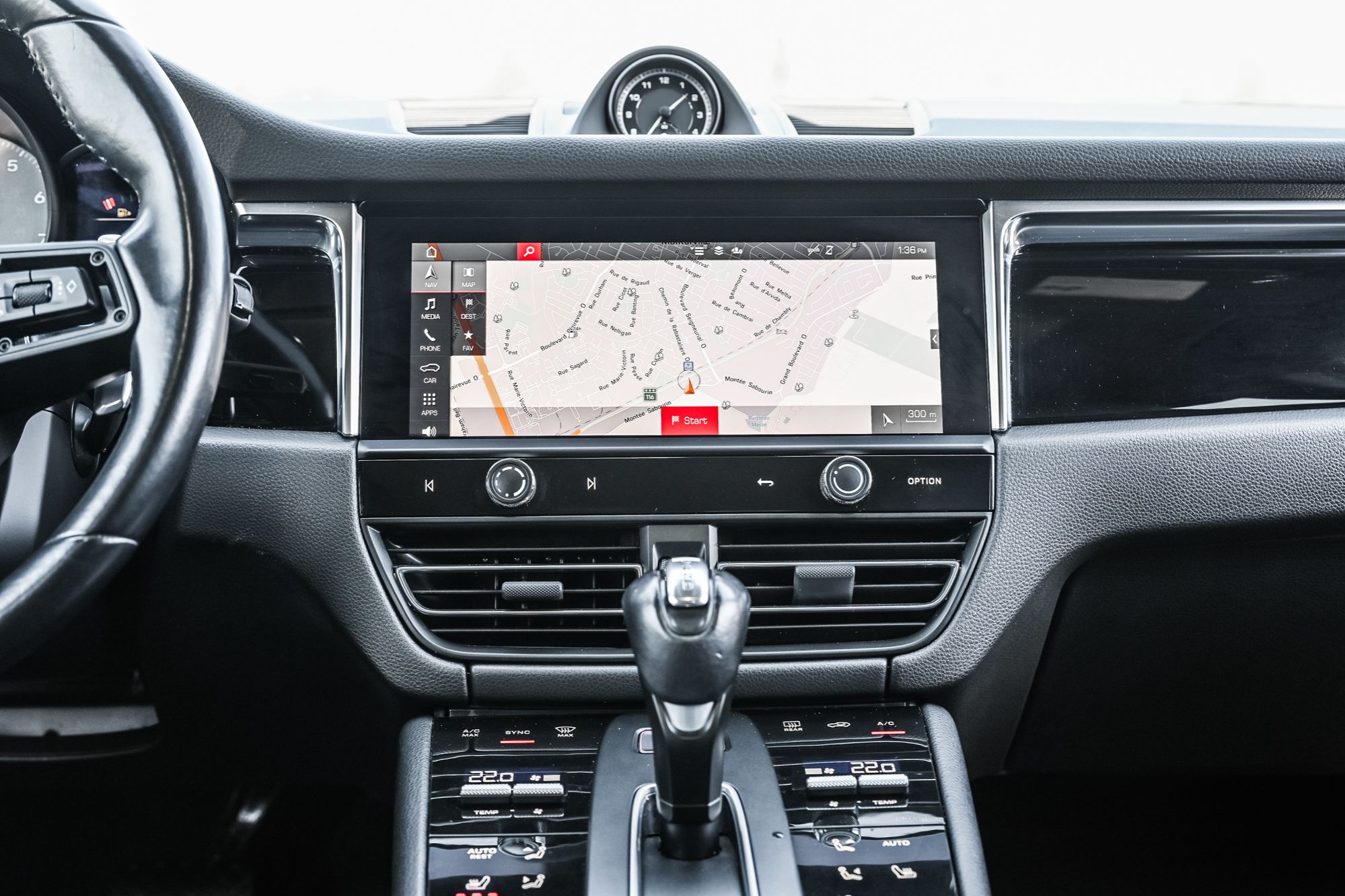 Porsche Macan  2022 à Saint-Bruno-de-Montarville, Québec