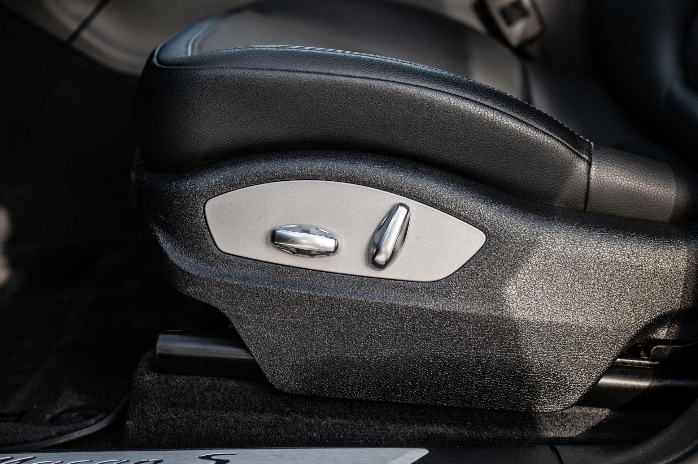 2022 Porsche Macan in Saint-Bruno-de-Montarville, Quebec