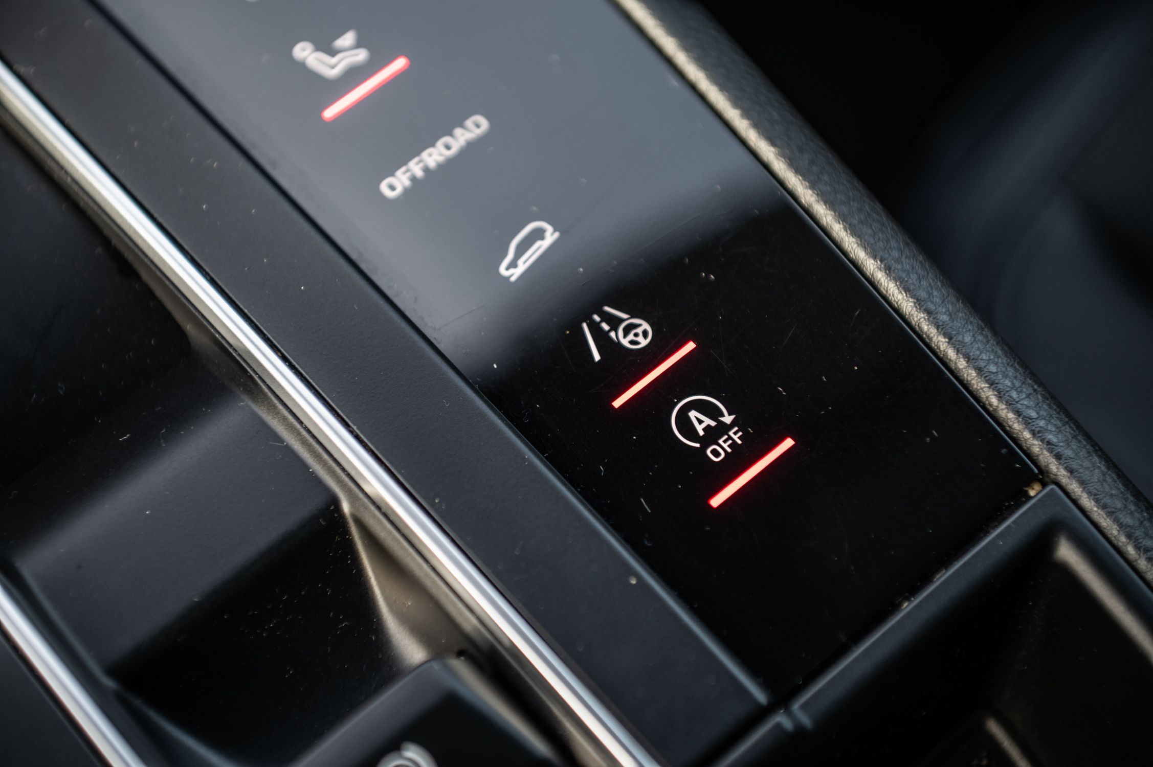 2022 Porsche Macan in Saint-Bruno-de-Montarville, Quebec