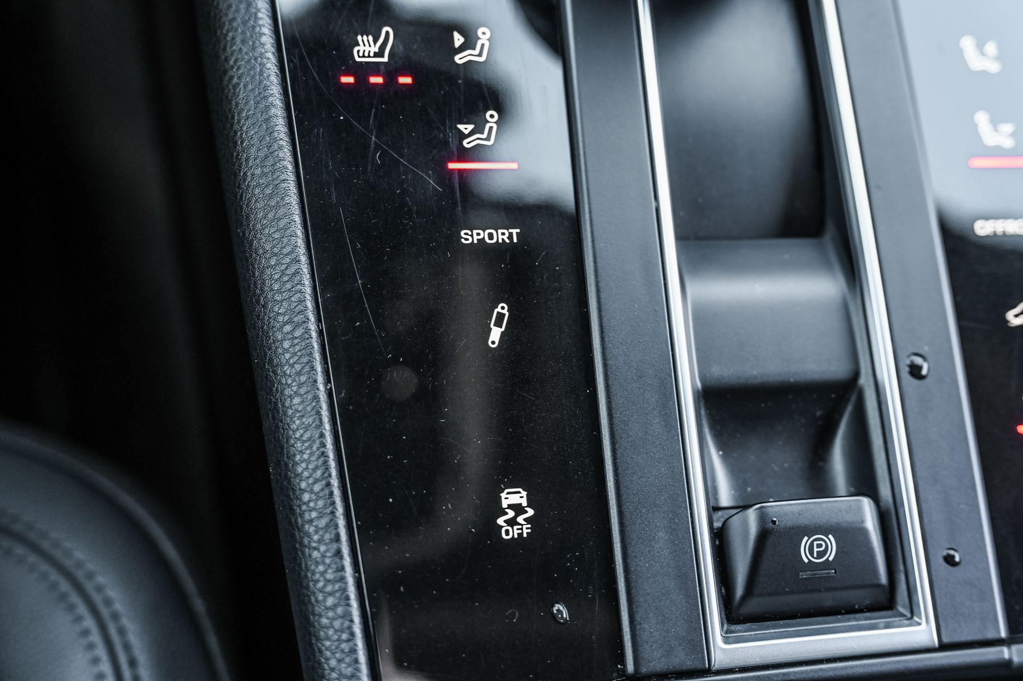 Porsche Macan  2022 à Saint-Bruno-de-Montarville, Québec