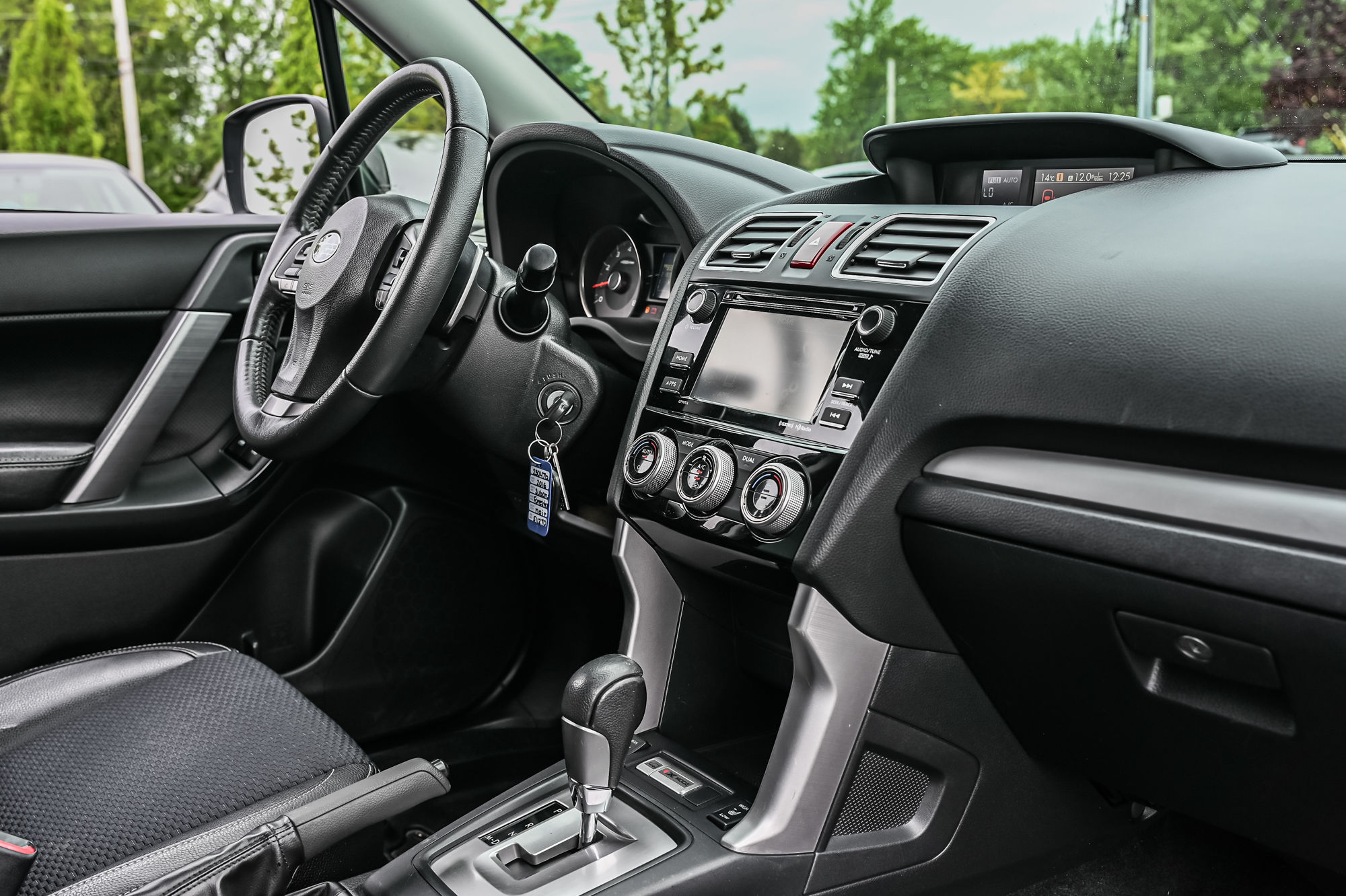 2016 Subaru Forester in Saint-Bruno-de-Montarville, Quebec