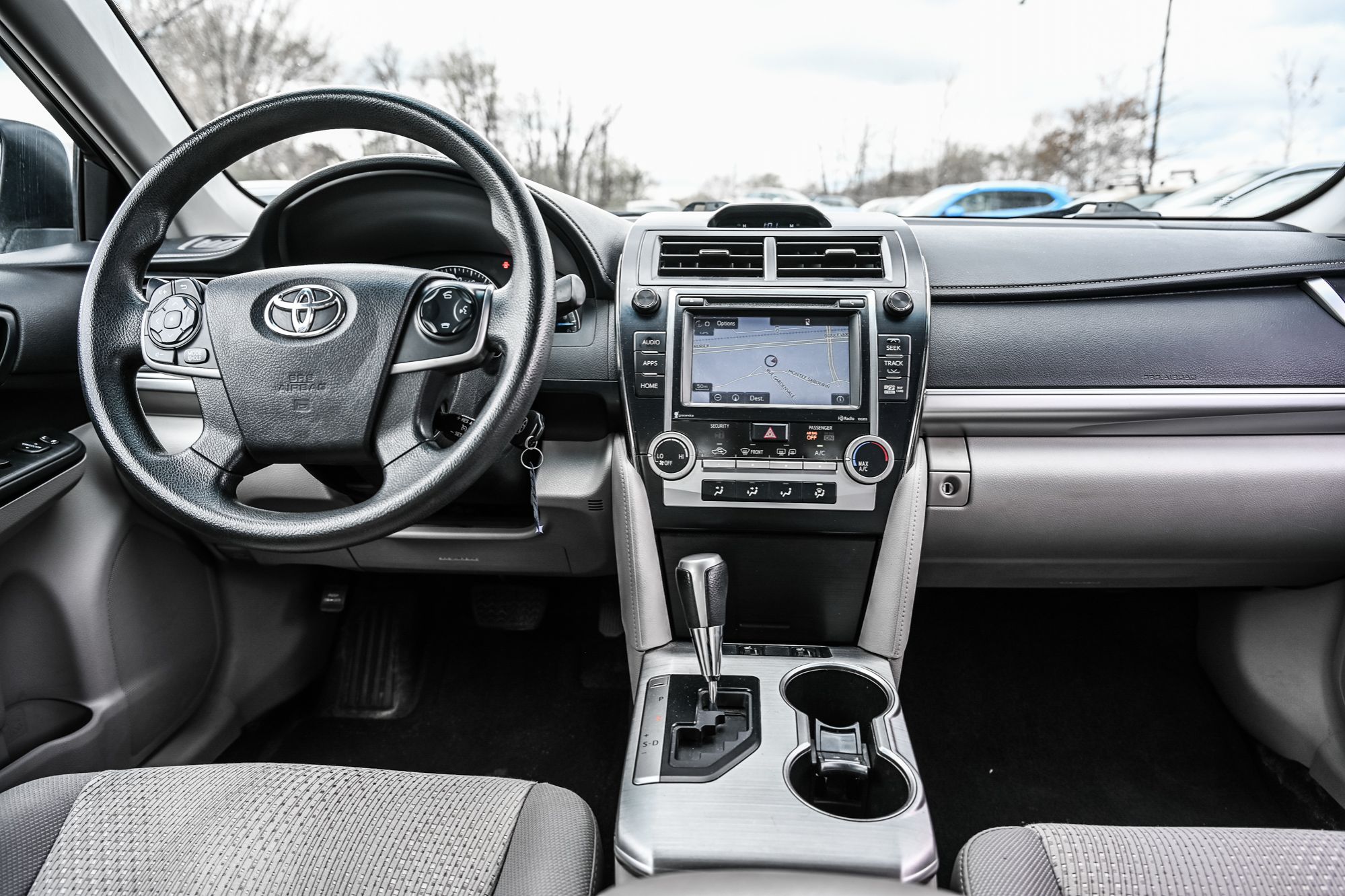 2014 Toyota Camry in Saint-Bruno-de-Montarville, Quebec
