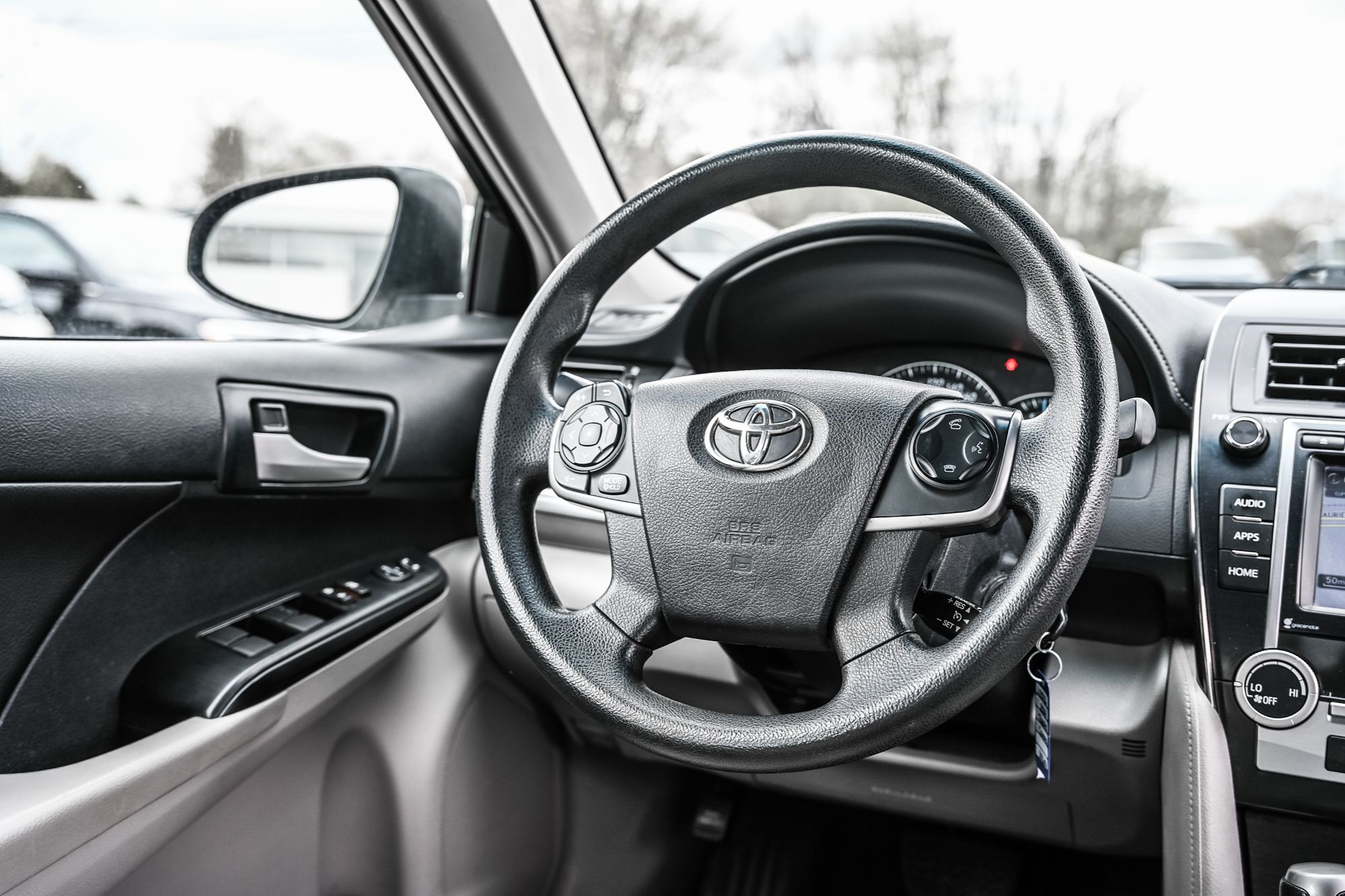 2014 Toyota Camry in Saint-Bruno-de-Montarville, Quebec