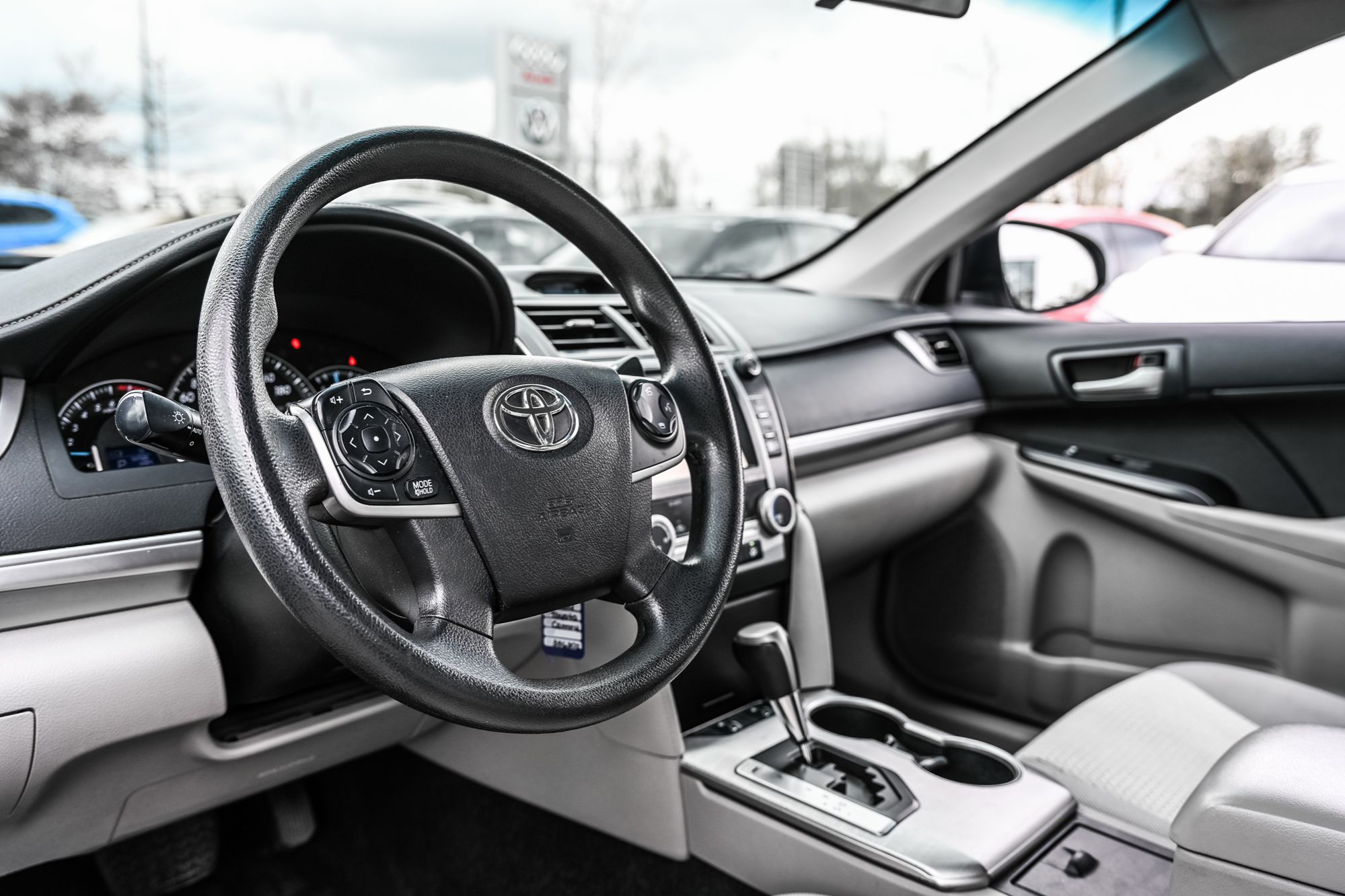 2014 Toyota Camry in Saint-Bruno-de-Montarville, Quebec
