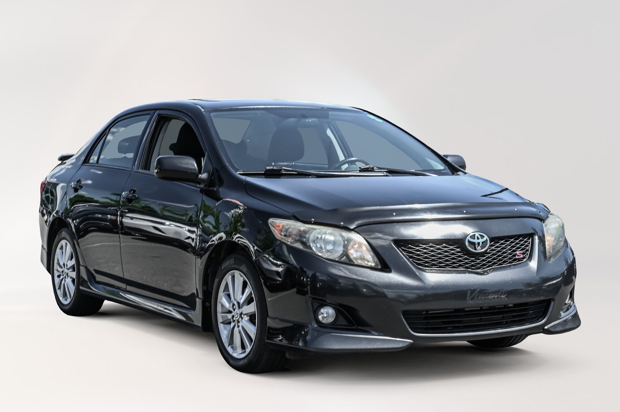 2010 Toyota Corolla in Saint-Bruno-de-Montarville, Quebec