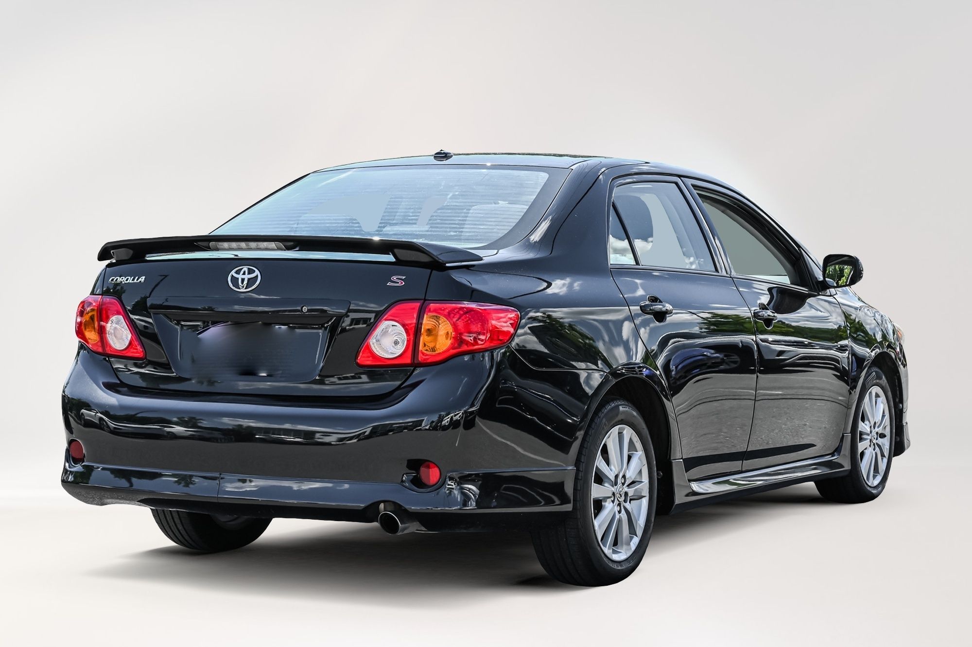 2010 Toyota Corolla in Saint-Bruno-de-Montarville, Quebec
