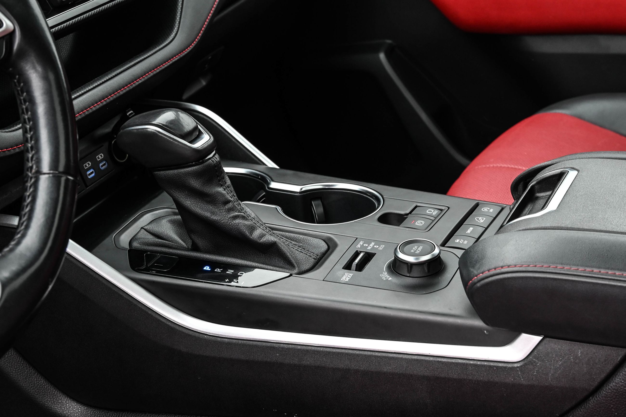 2022 Toyota Highlander in Saint-Bruno-de-Montarville, Quebec