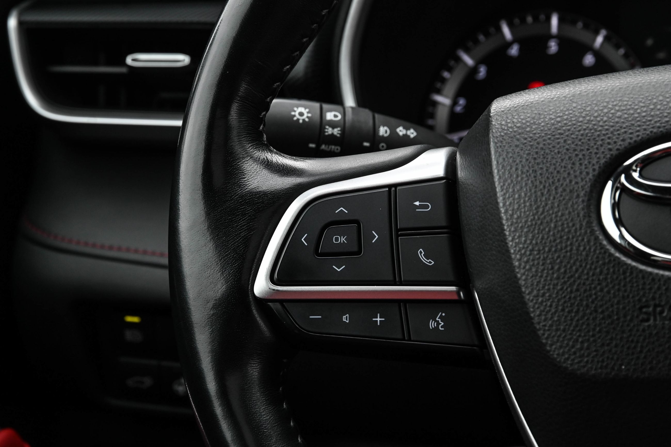 2022 Toyota Highlander in Saint-Bruno-de-Montarville, Quebec