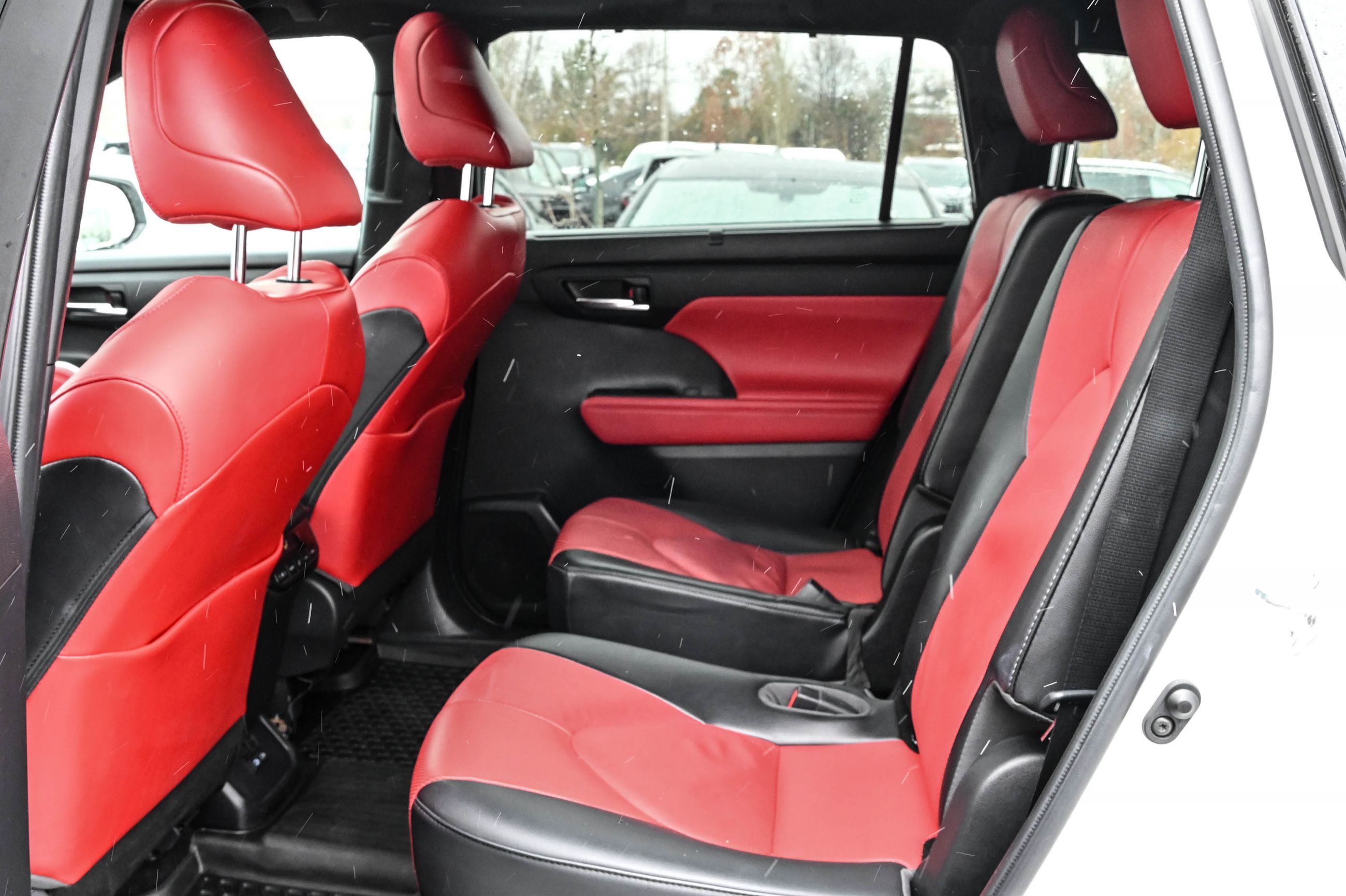 2022 Toyota Highlander in Saint-Bruno-de-Montarville, Quebec