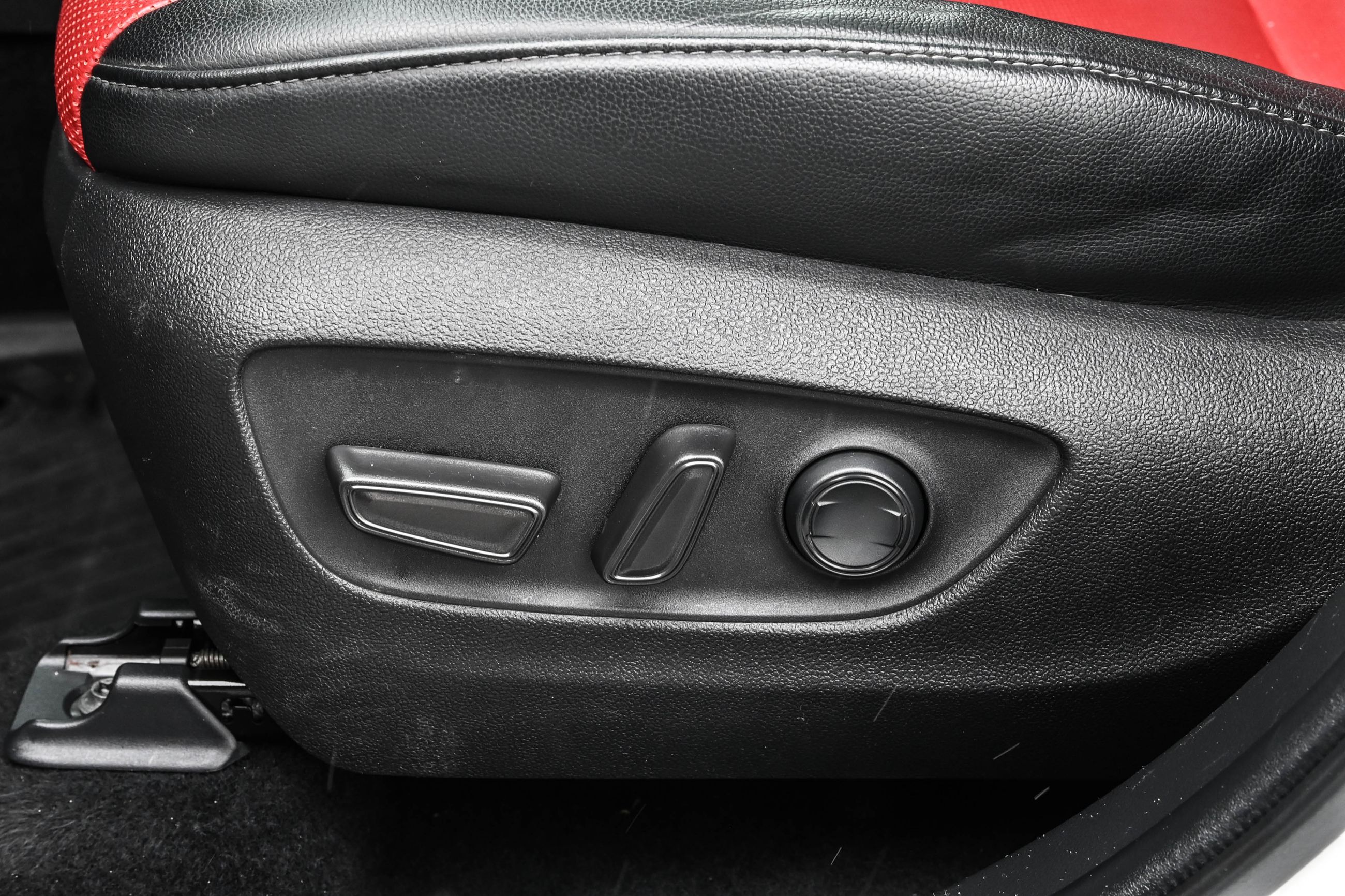 2022 Toyota Highlander in Saint-Bruno-de-Montarville, Quebec