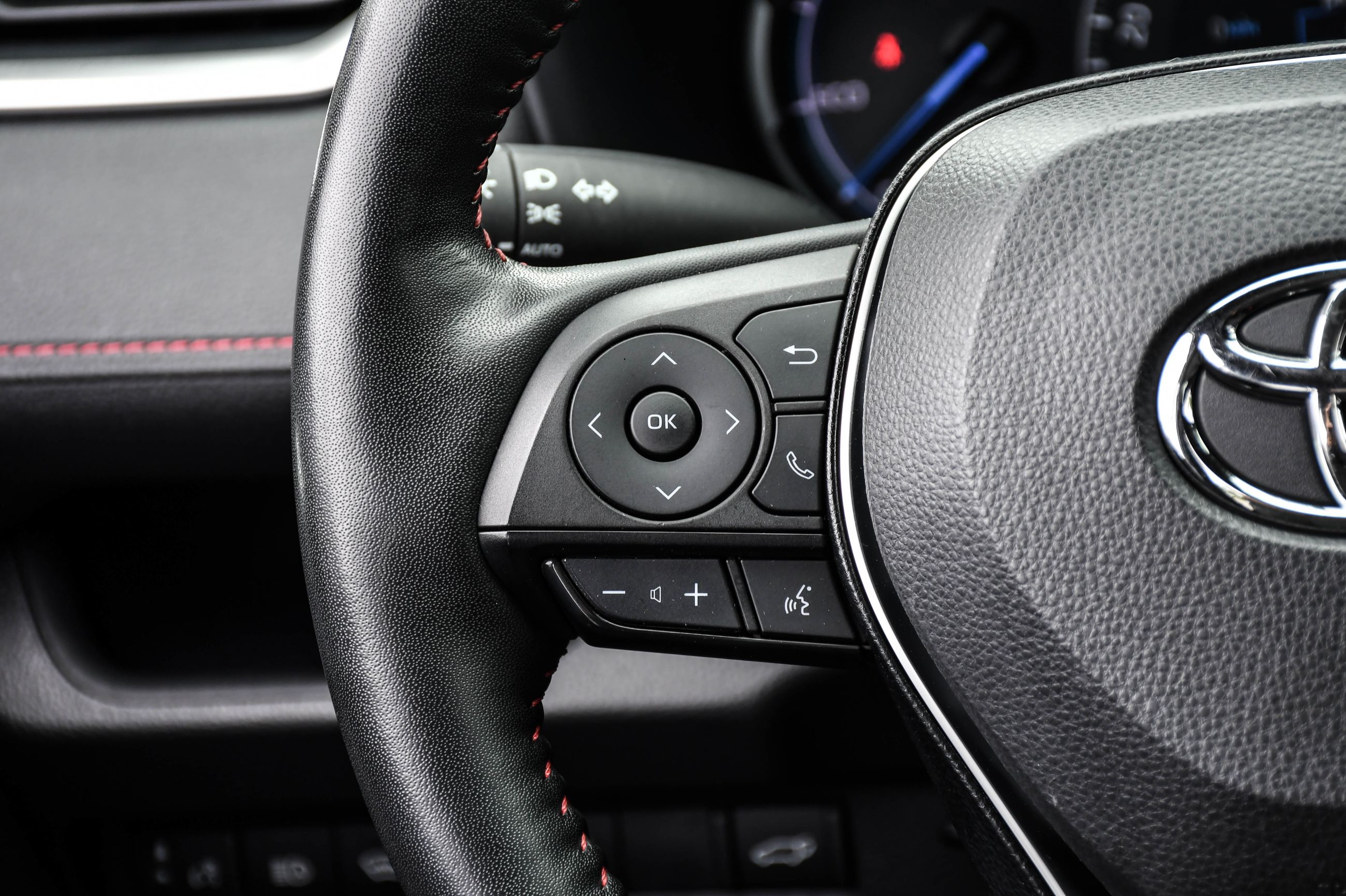 2023 Toyota RAV4 Prime in Saint-Bruno-de-Montarville, Quebec