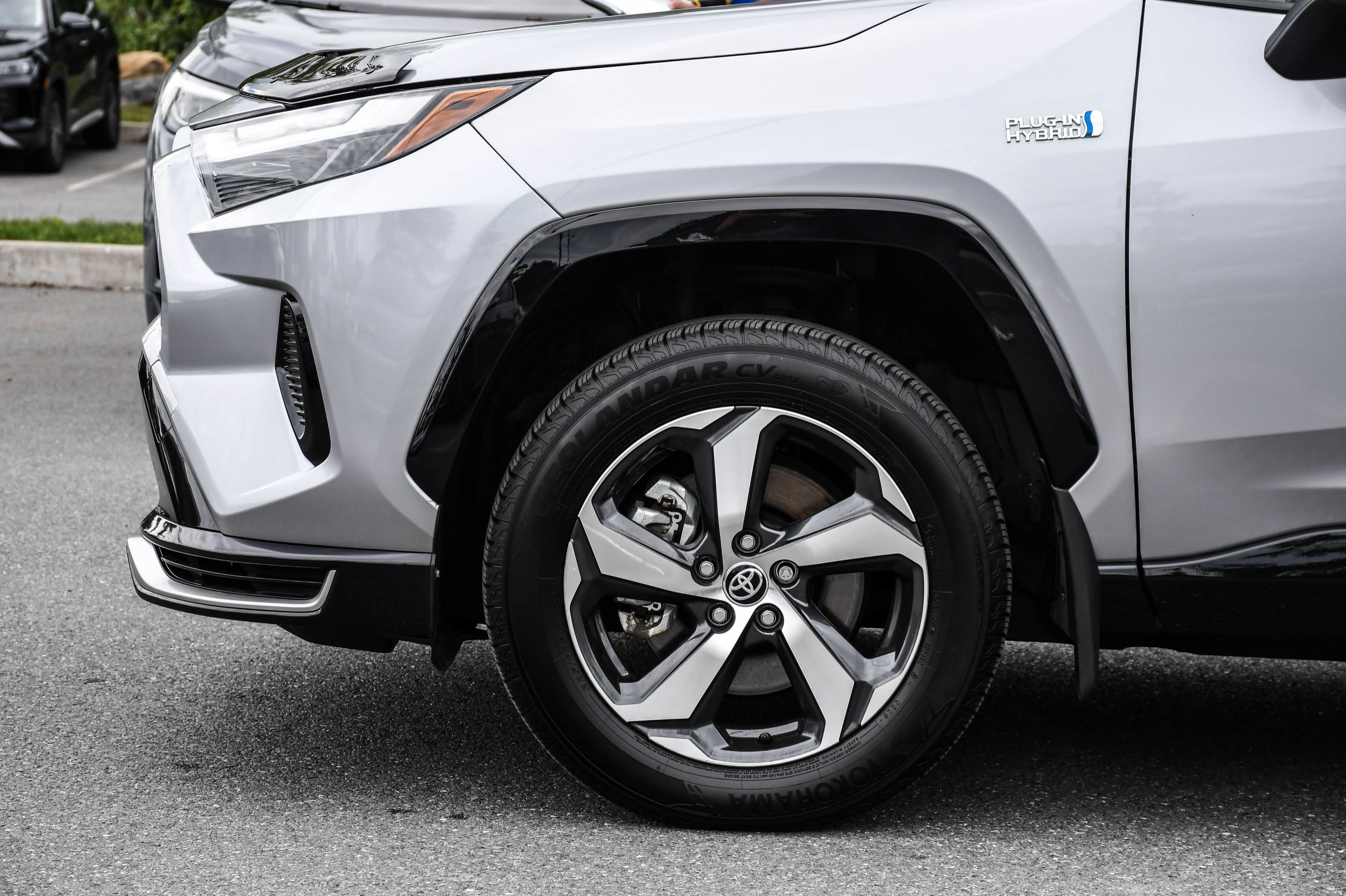 Photo 2023 Toyota RAV4 Prime SE | Toit ouvrant | Plug In | Mags #5