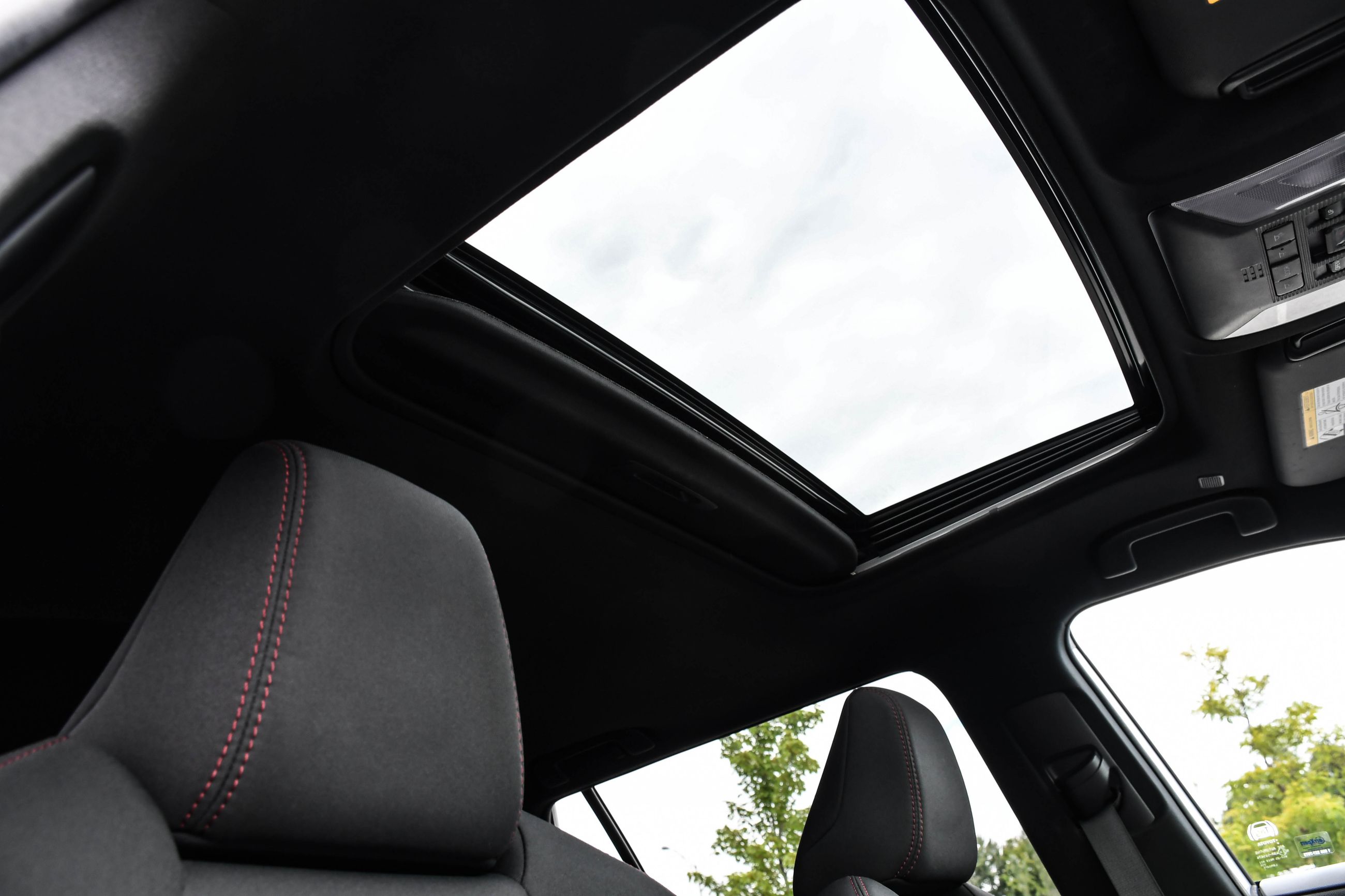 2023 Toyota RAV4 Prime in Saint-Bruno-de-Montarville, Quebec