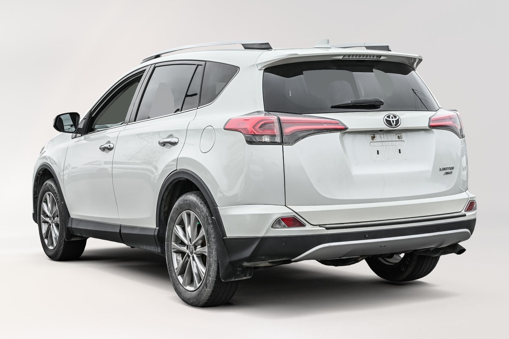 2016 Toyota RAV4 in Saint-Bruno-de-Montarville, Quebec