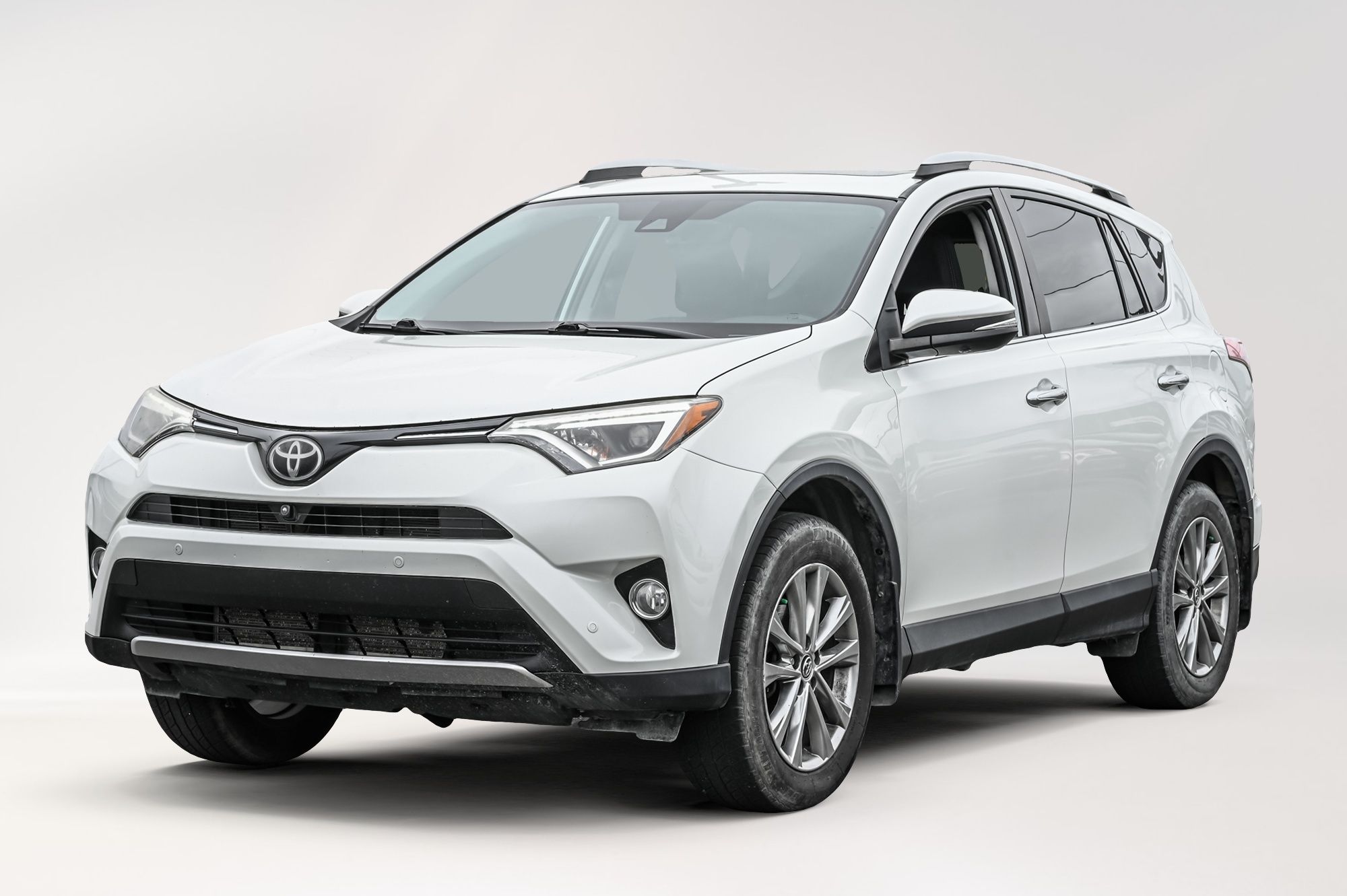 2016 Toyota RAV4 in Saint-Bruno-de-Montarville, Quebec