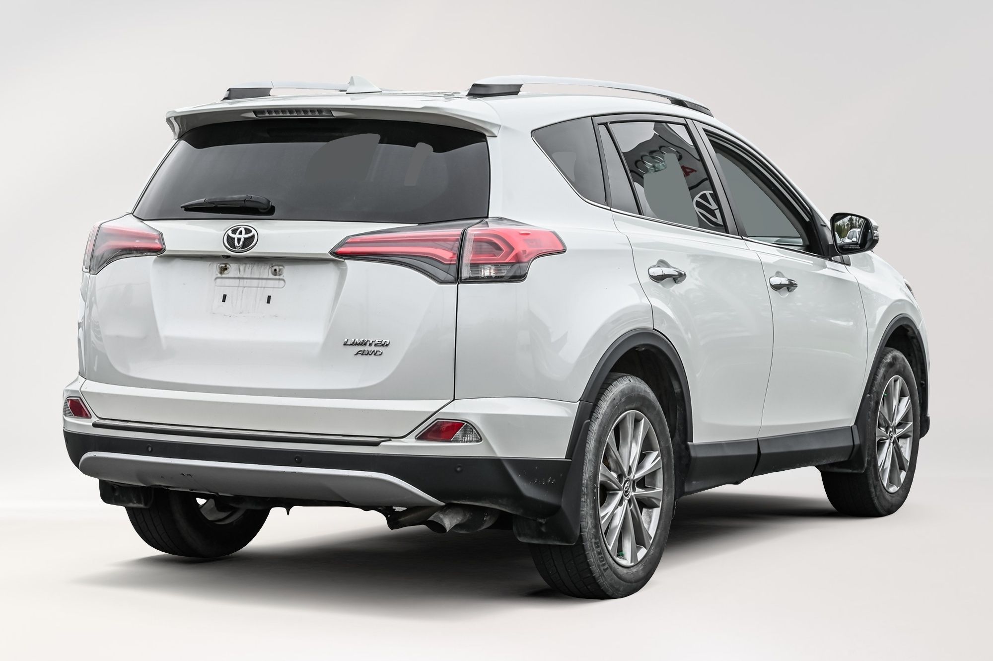 2016 Toyota RAV4 in Saint-Bruno-de-Montarville, Quebec
