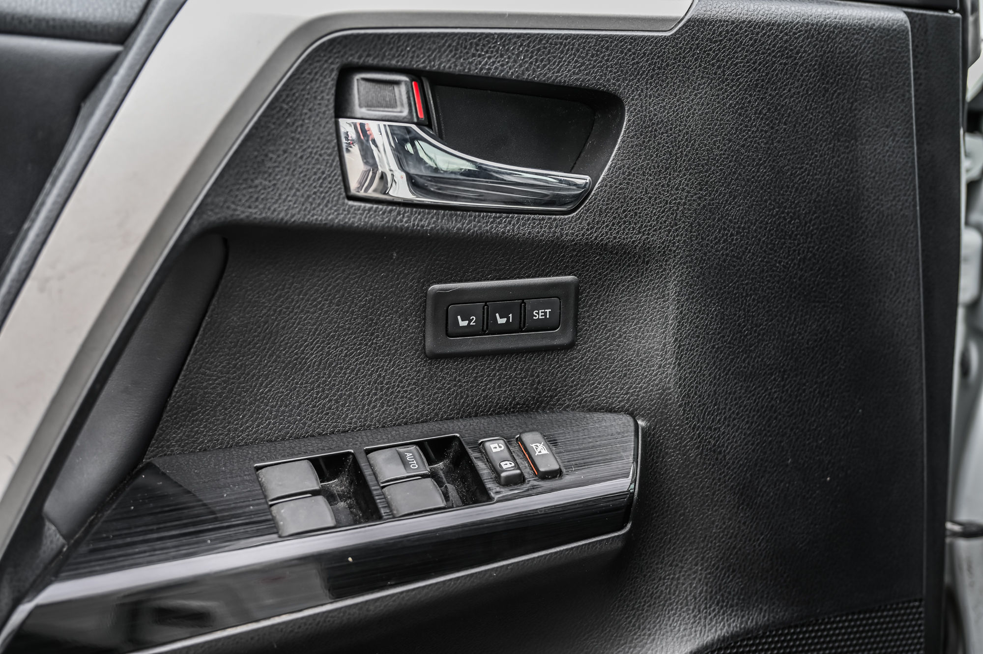 2016 Toyota RAV4 in Saint-Bruno-de-Montarville, Quebec