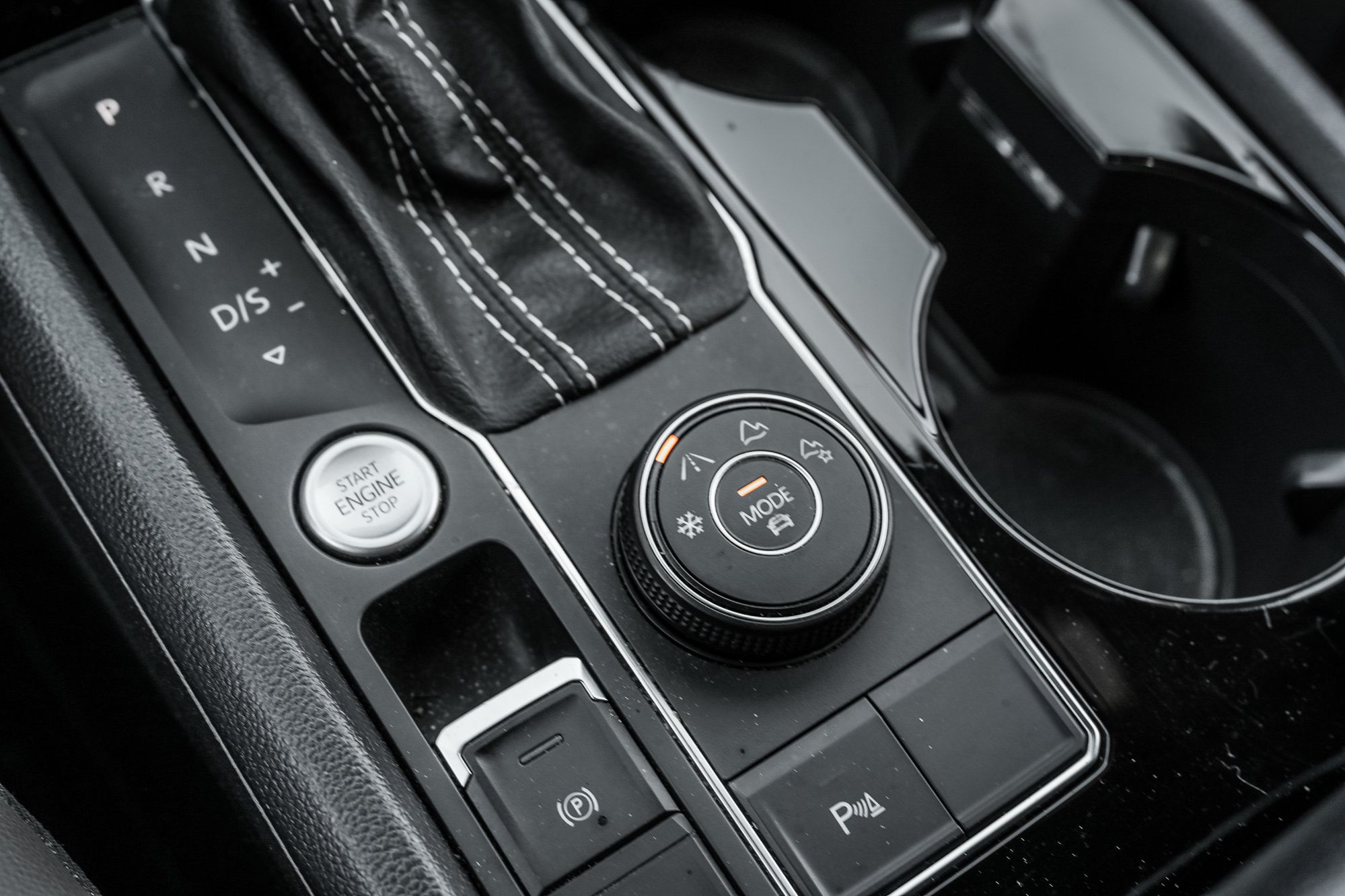 Volkswagen Atlas Cross Sport  2023 à Saint-Bruno-de-Montarville, Québec