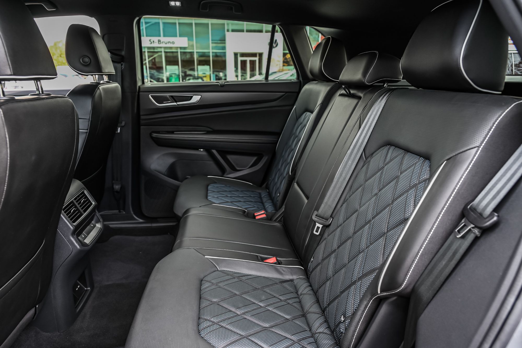 Volkswagen Atlas Cross Sport  2024