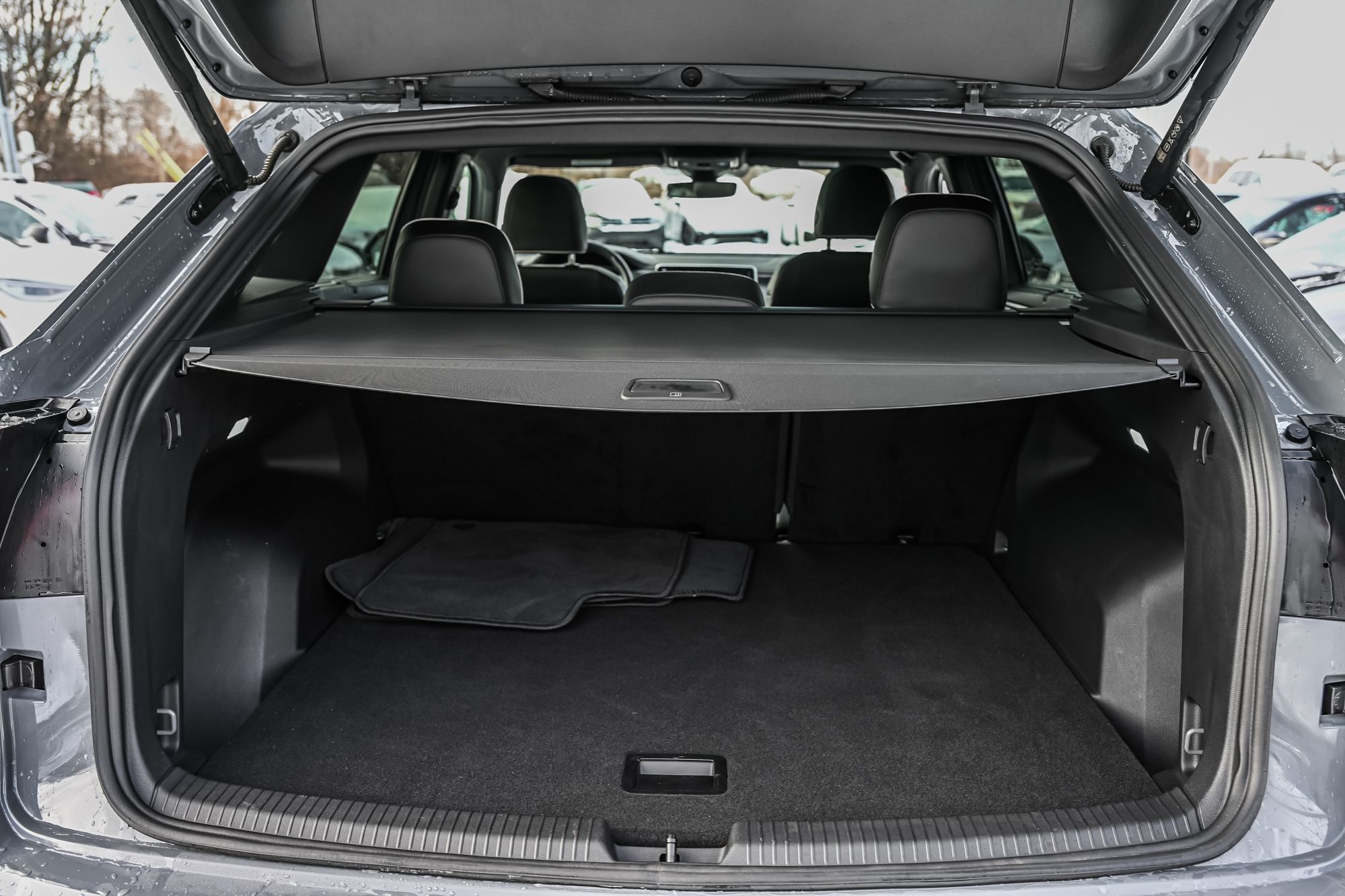 Volkswagen Atlas Cross Sport  2024 à Saint-Bruno-de-Montarville, Québec