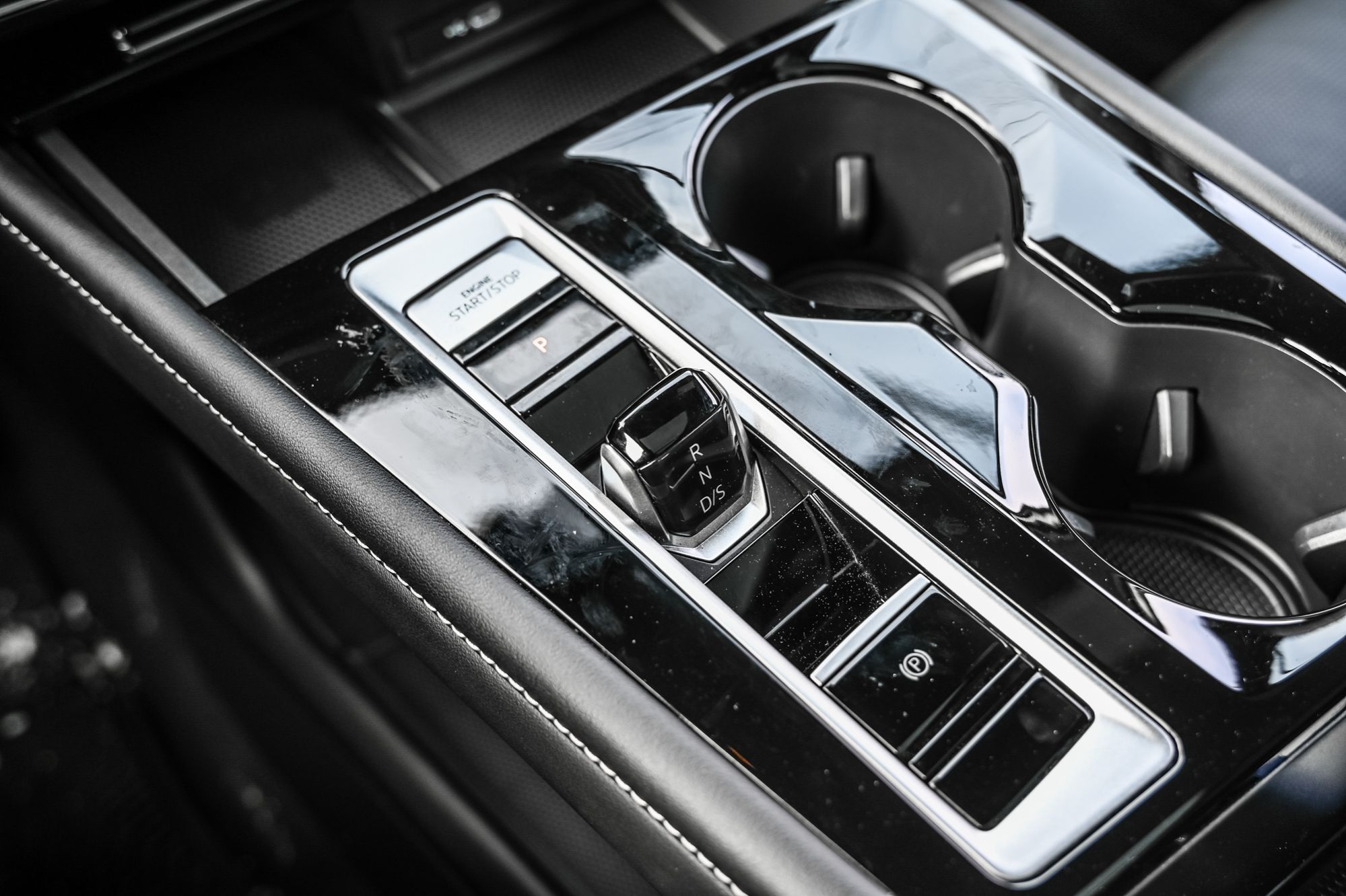 Volkswagen Atlas Cross Sport  2024 à Saint-Bruno-de-Montarville, Québec