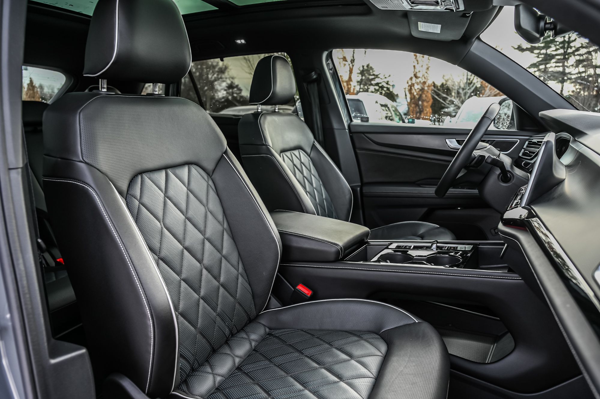 Volkswagen Atlas Cross Sport  2024 à Saint-Bruno-de-Montarville, Québec