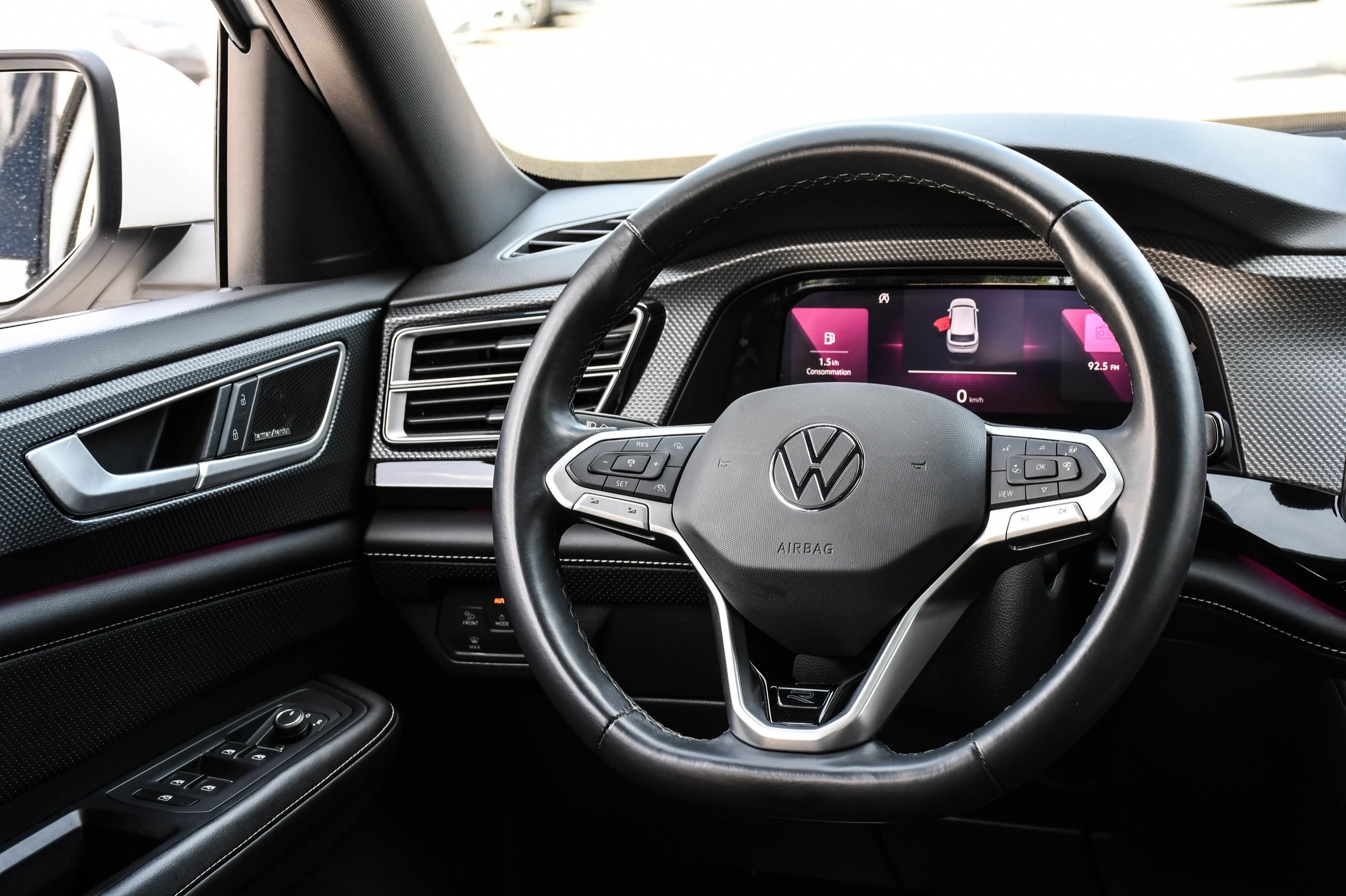 Volkswagen Atlas Cross Sport  2024 à Saint-Bruno-de-Montarville, Québec
