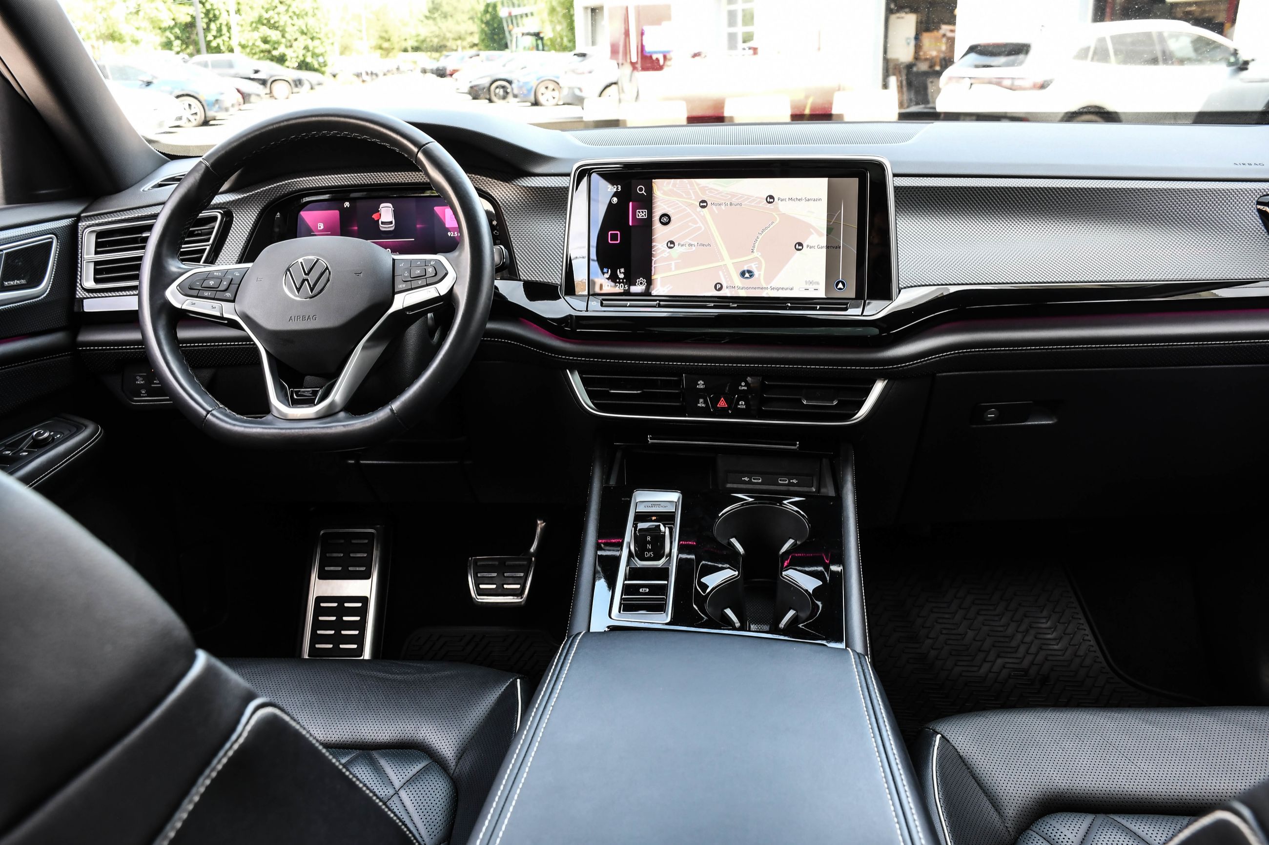 Volkswagen Atlas Cross Sport  2024 à Saint-Bruno-de-Montarville, Québec