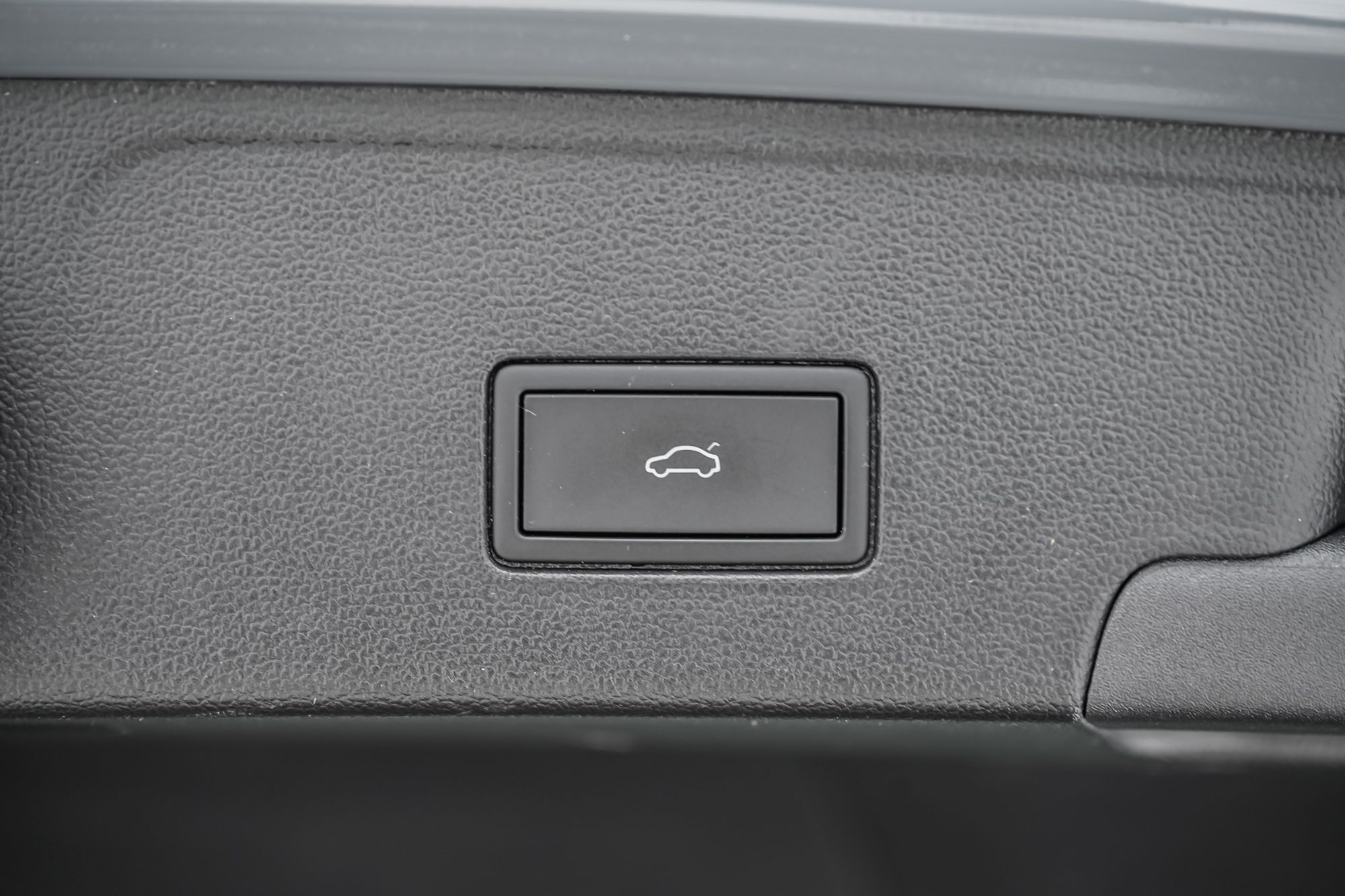 2025 Volkswagen Atlas Cross Sport