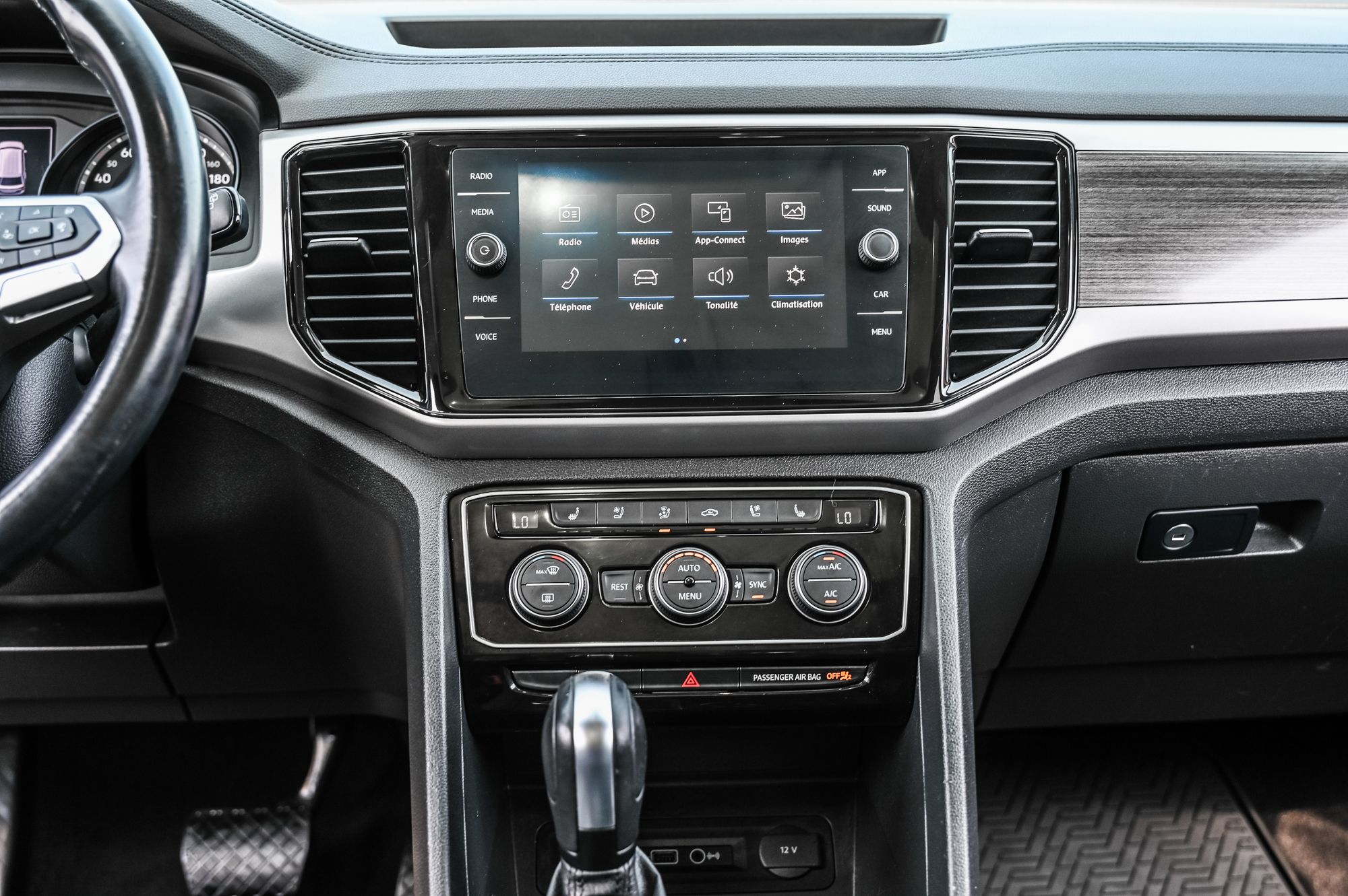 2021 Volkswagen Atlas in Saint-Bruno-de-Montarville, Quebec