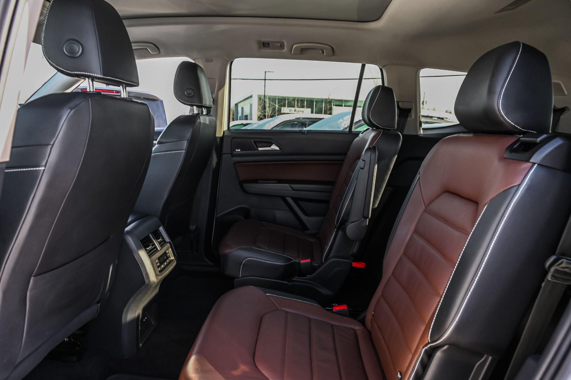 2021 Volkswagen Atlas in Saint-Bruno-de-Montarville, Quebec